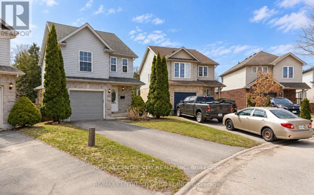 521 Blackwater Place Property Photo 1