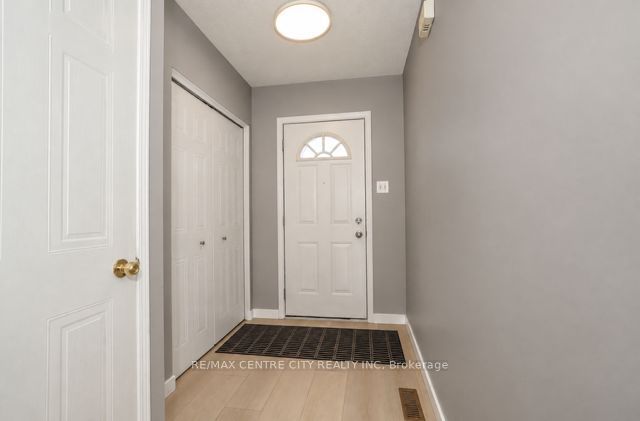 521 Blackwater Place Property Photo 3