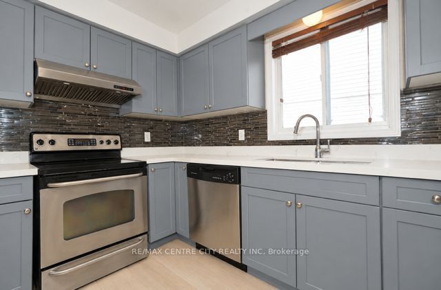 521 Blackwater Place Property Photo 6