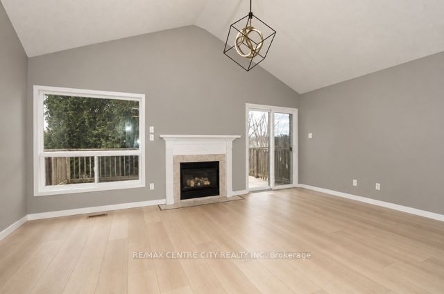 521 Blackwater Place Property Photo 9