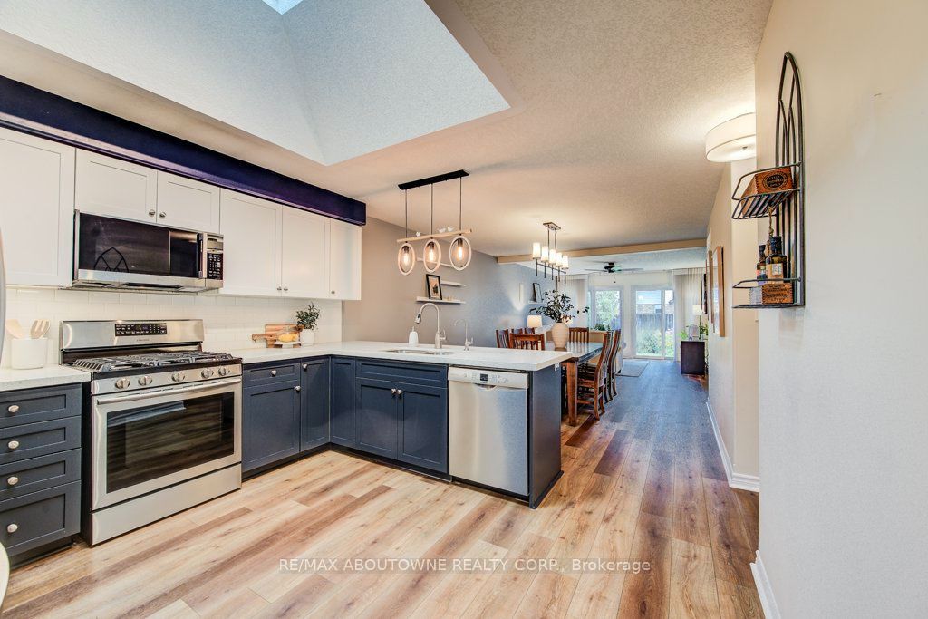 12 Brock Street Property Photo 3