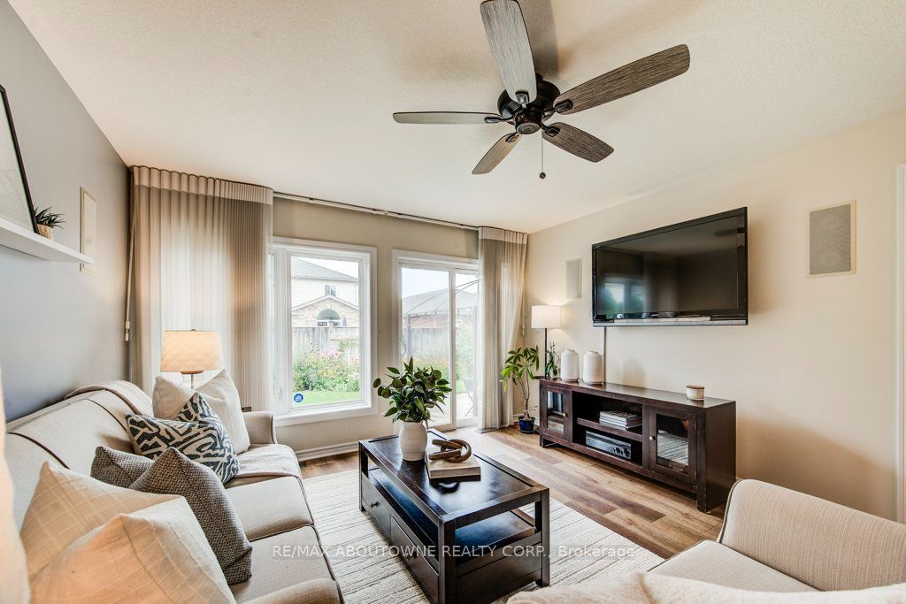 12 Brock Street Property Photo 8