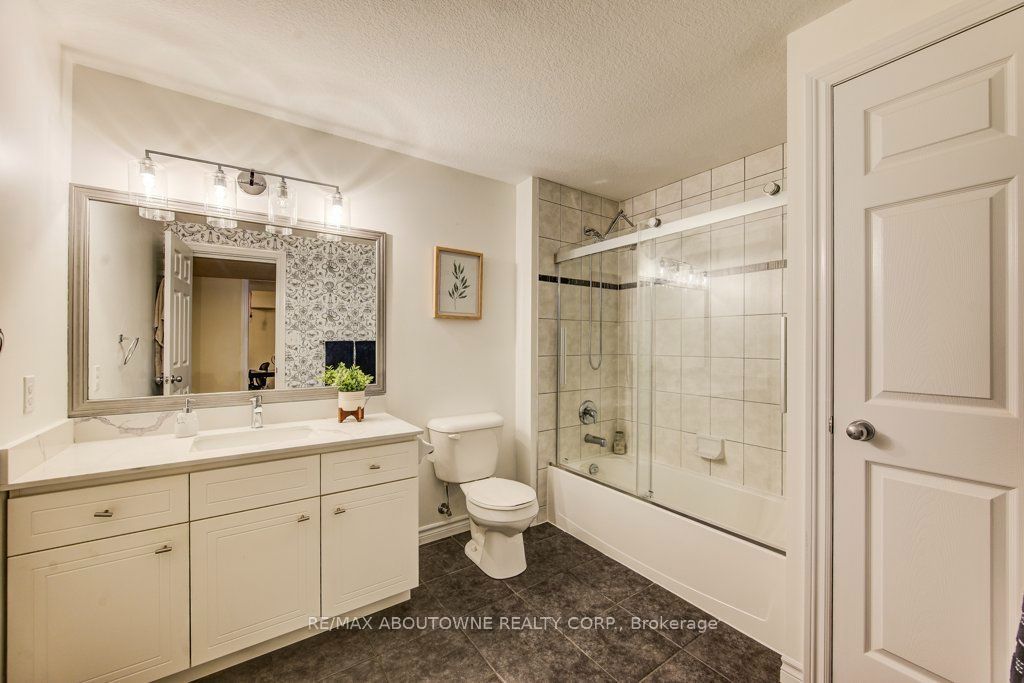 12 Brock Street Property Photo 20