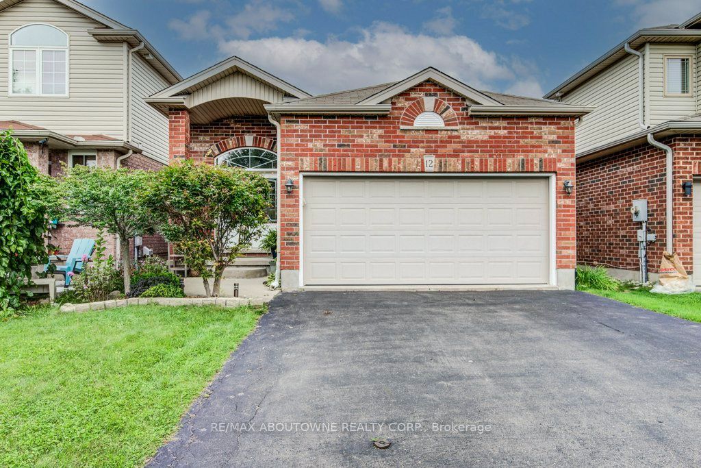 12 Brock Street Property Photo 25