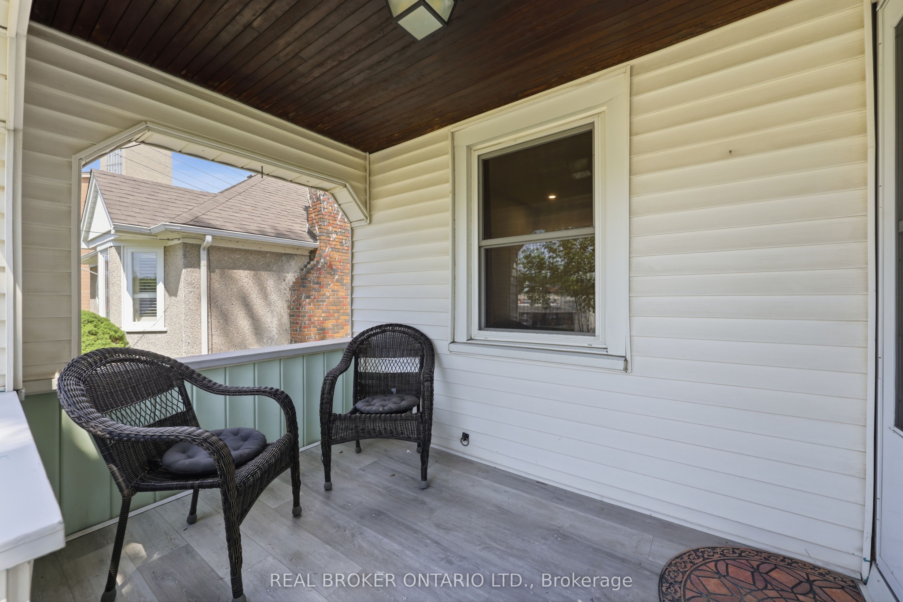 218 Lake Street Property Photo 31