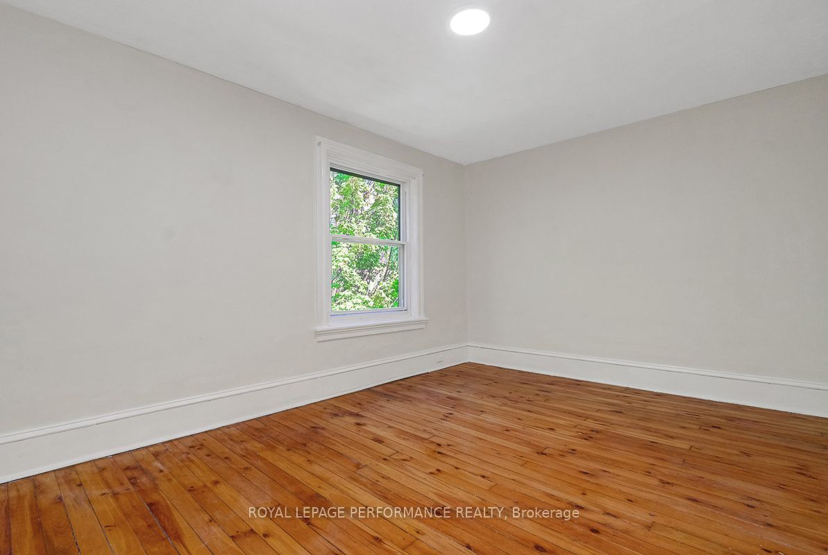 486-488 Lisgar Street Property Photo 15