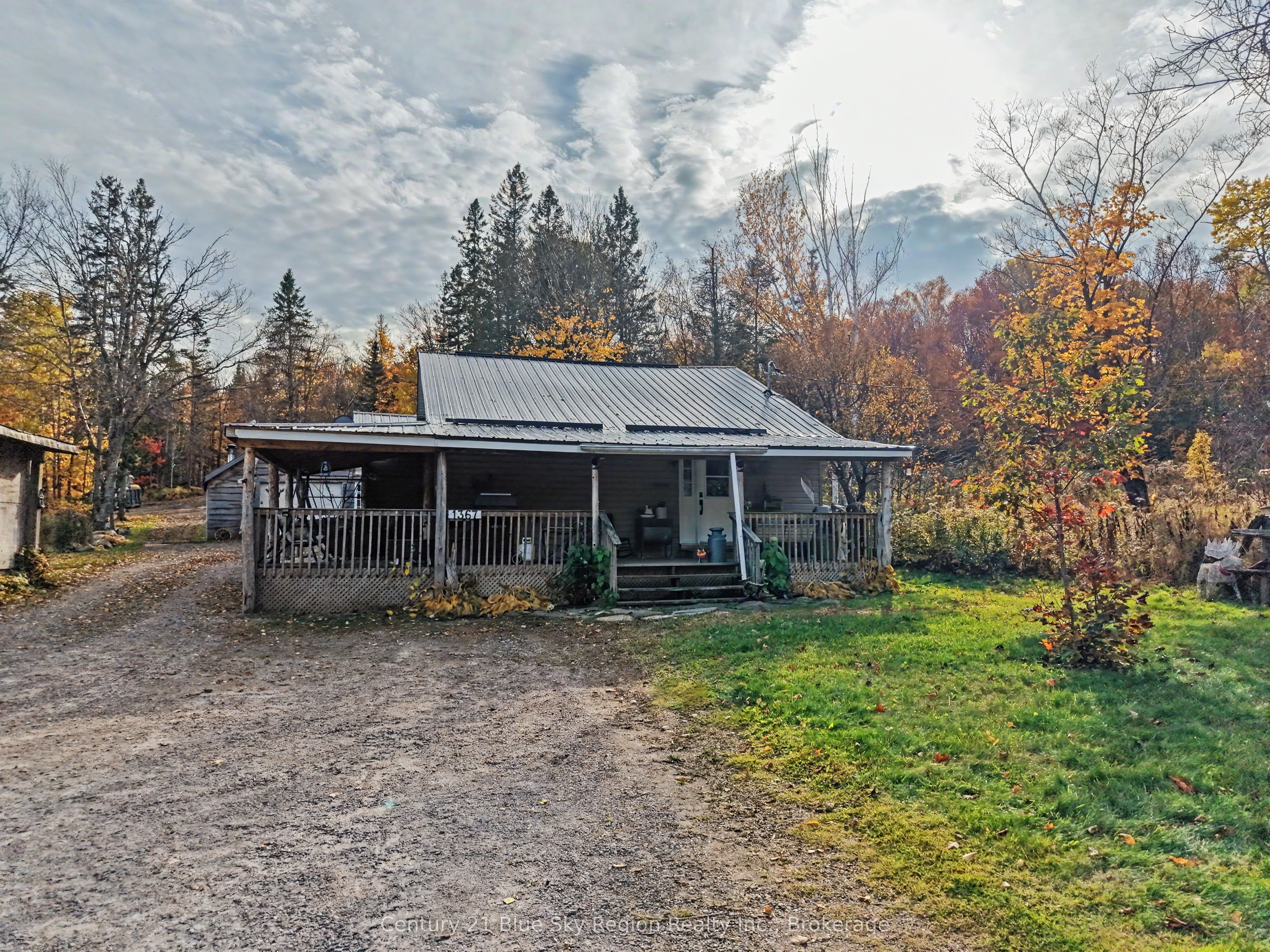 1367 Four Mile Lake Road Property Photo 3