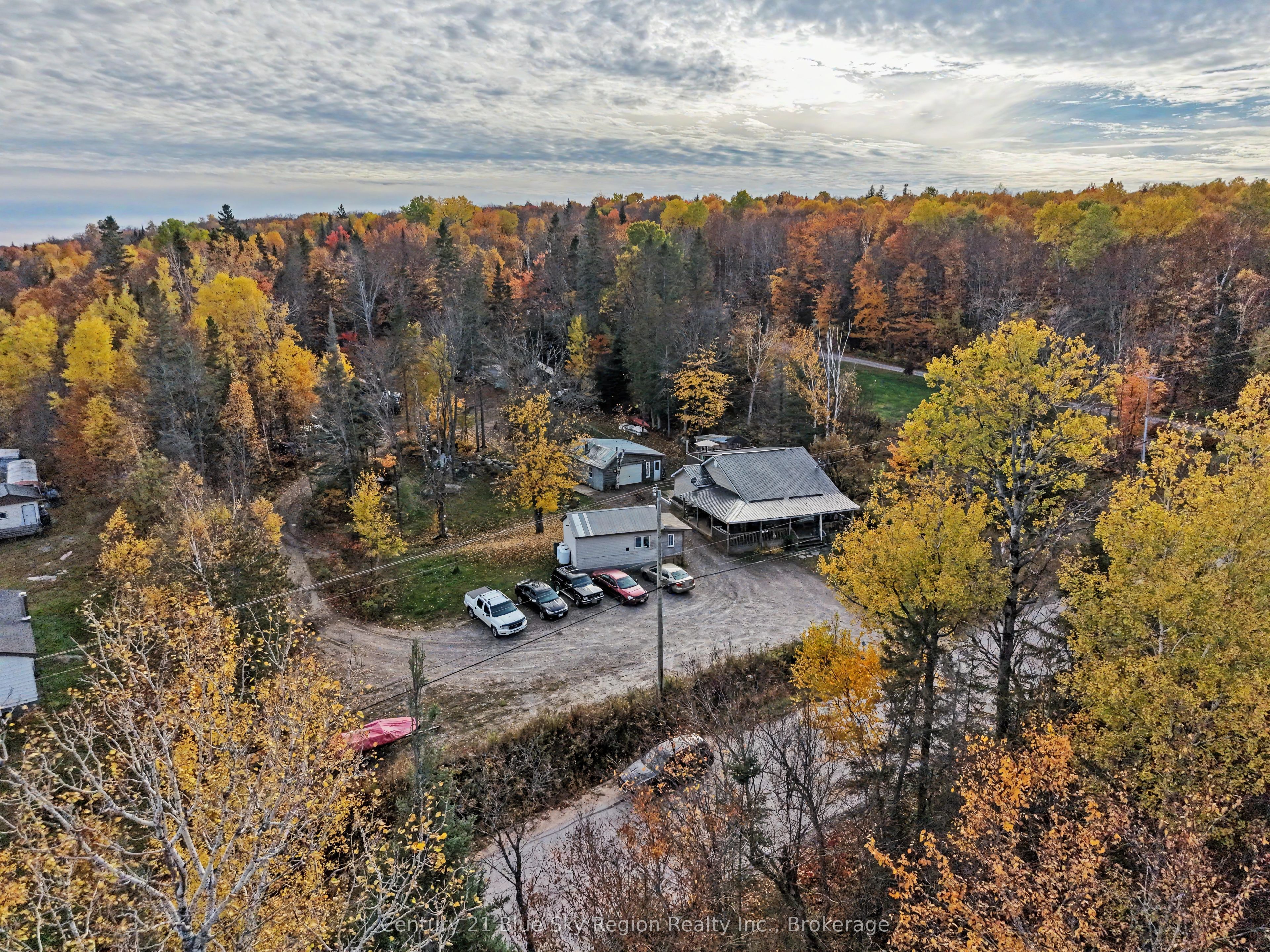 1367 Four Mile Lake Road Property Photo 5