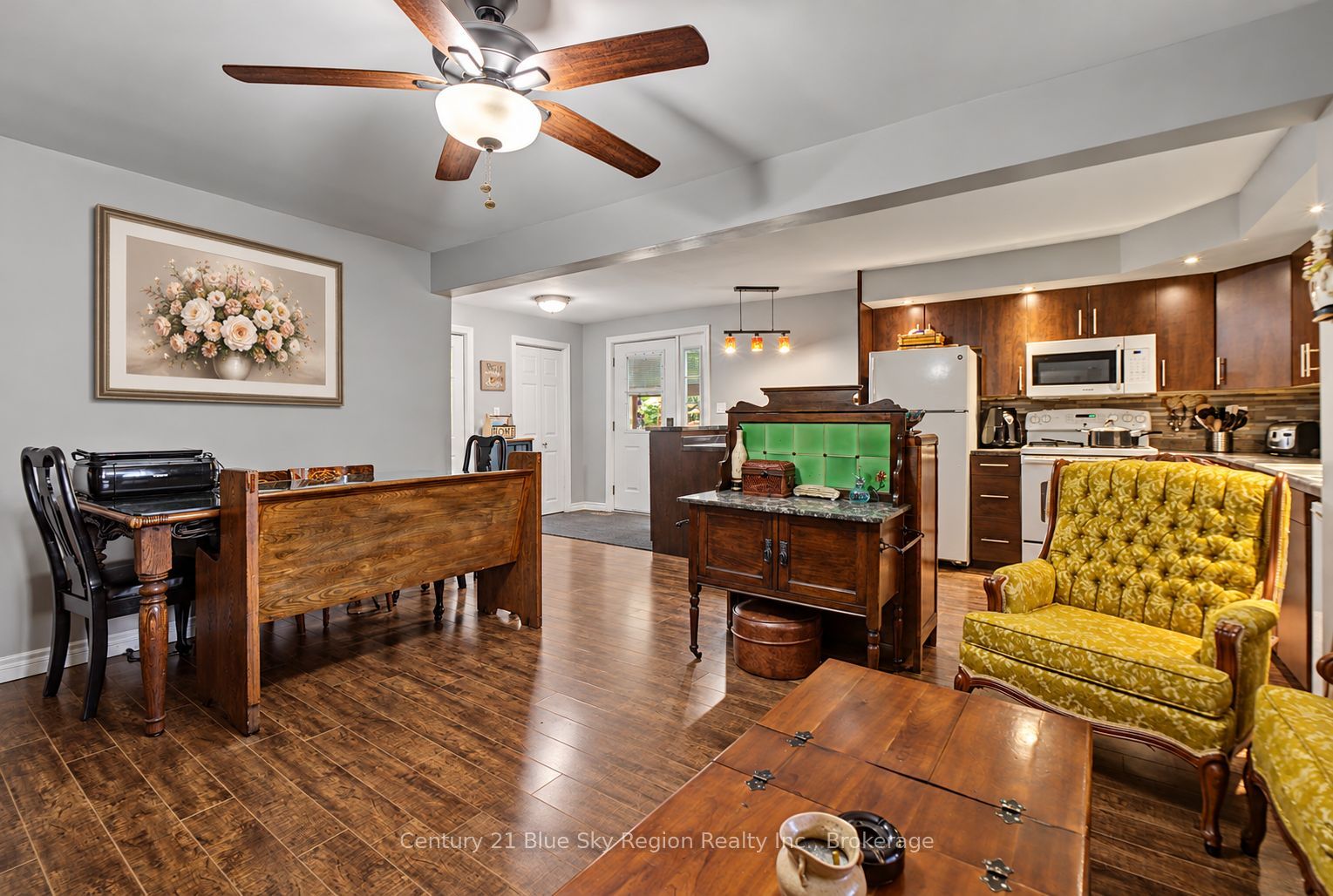 1367 Four Mile Lake Road Property Photo 11