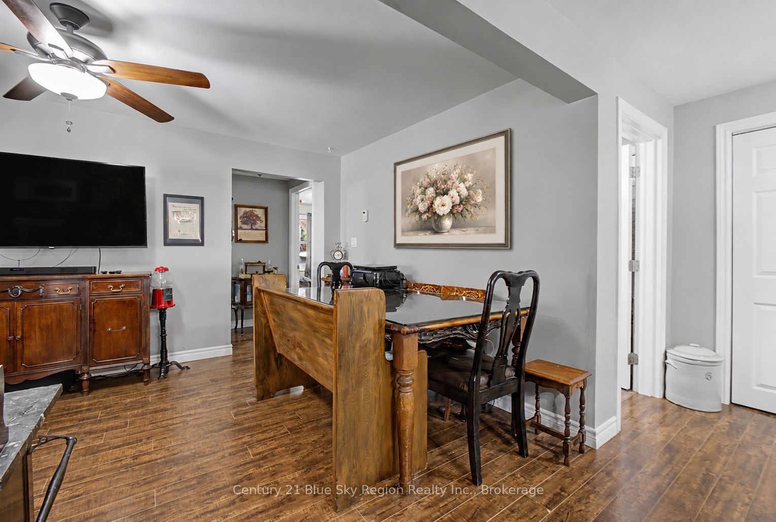 1367 Four Mile Lake Road Property Photo 15