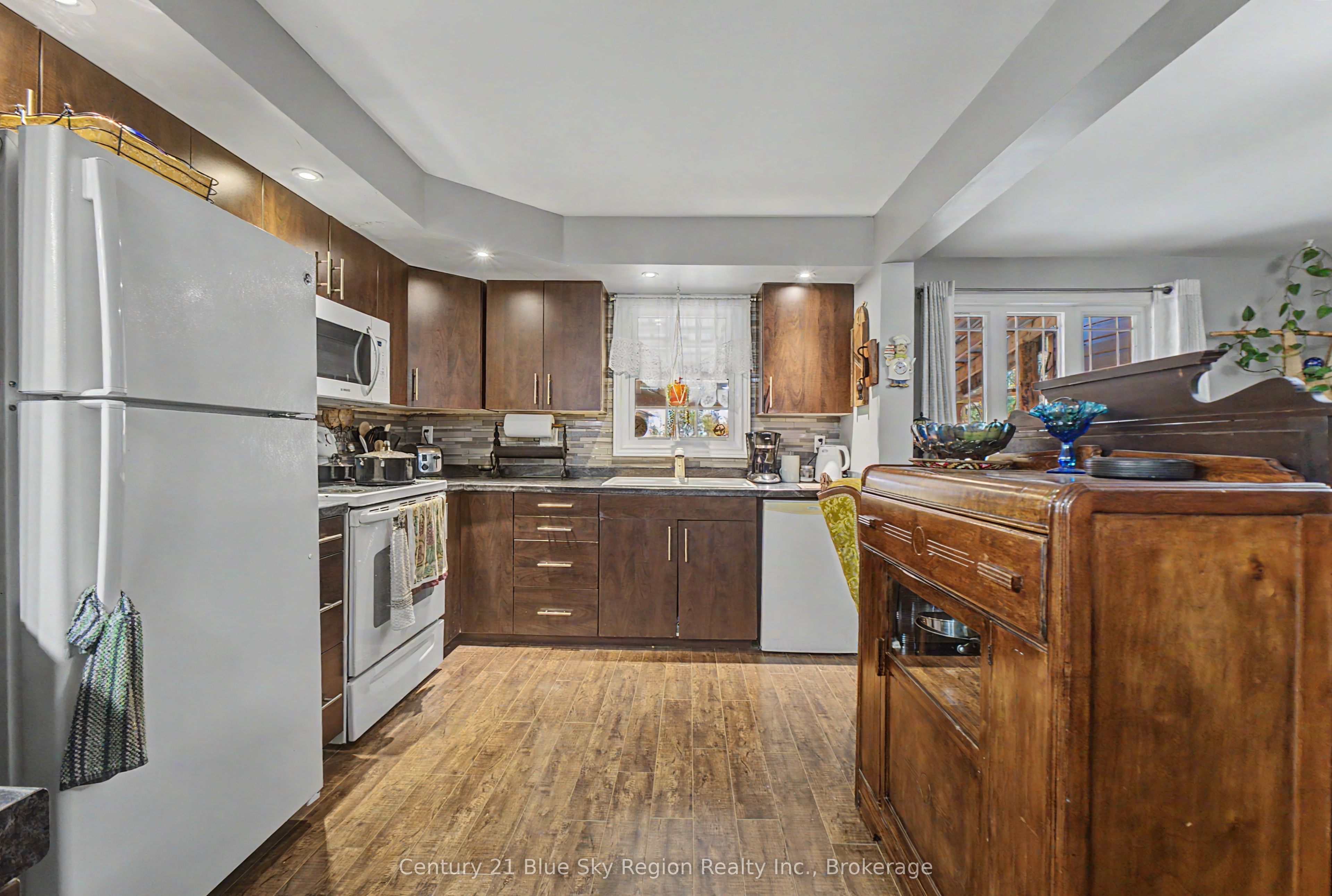 1367 Four Mile Lake Road Property Photo 16