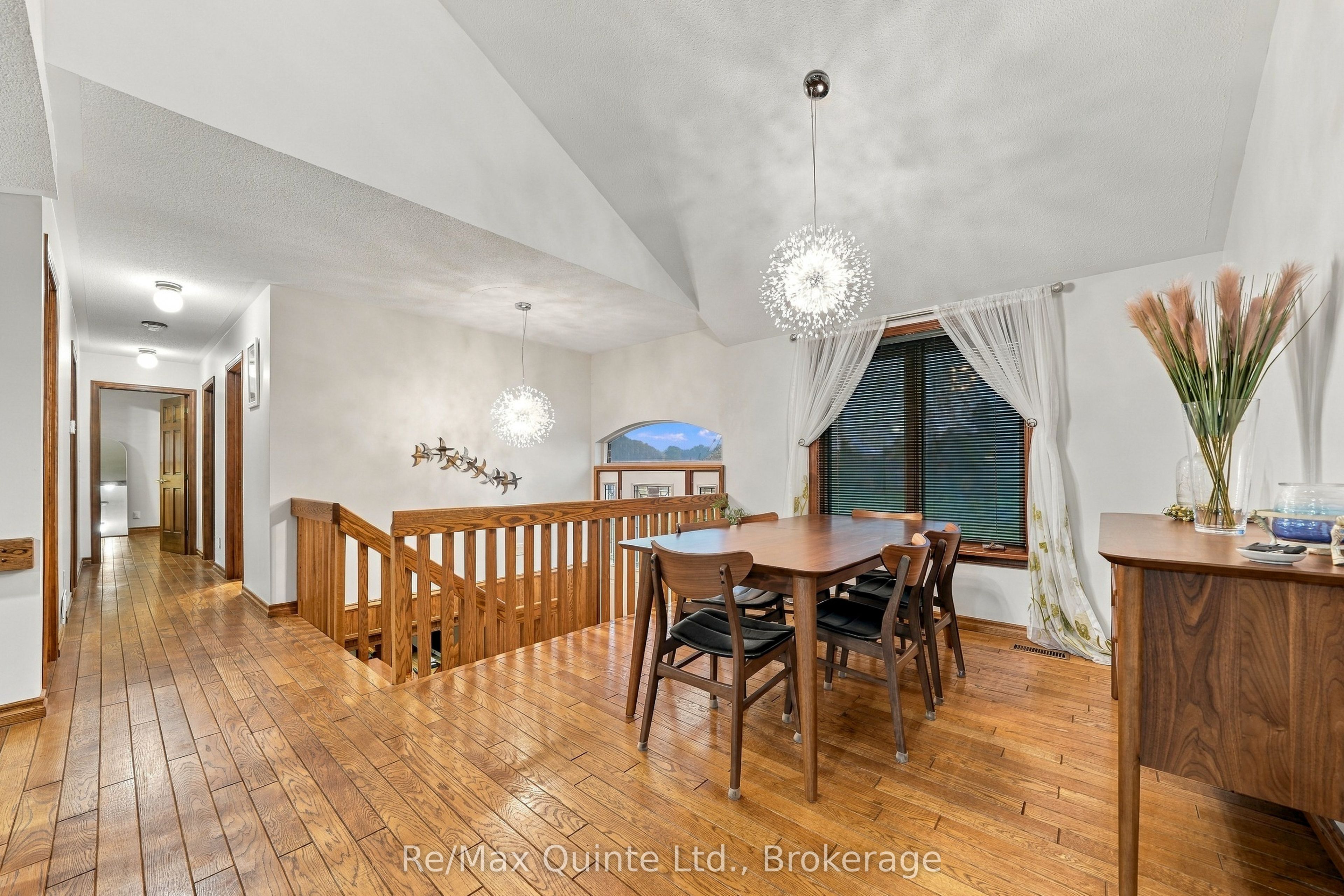 40 Wallbridge Circle Property Photo 11