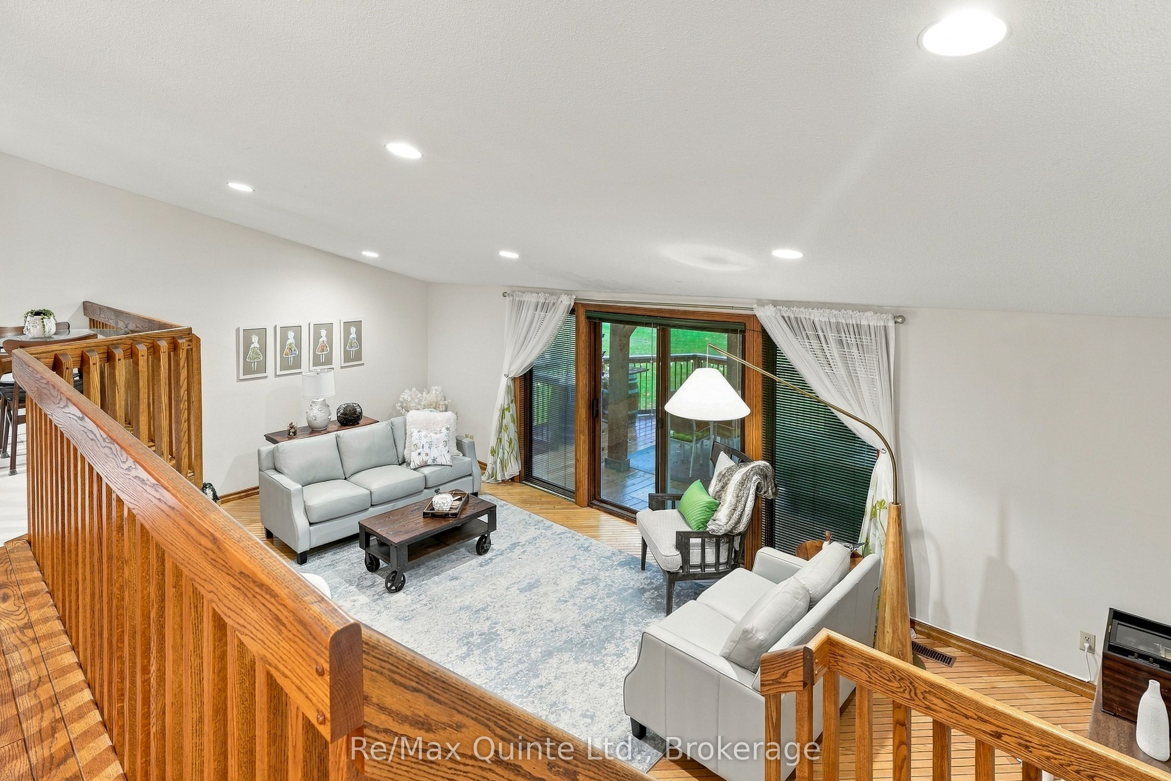 40 Wallbridge Circle Property Photo 12