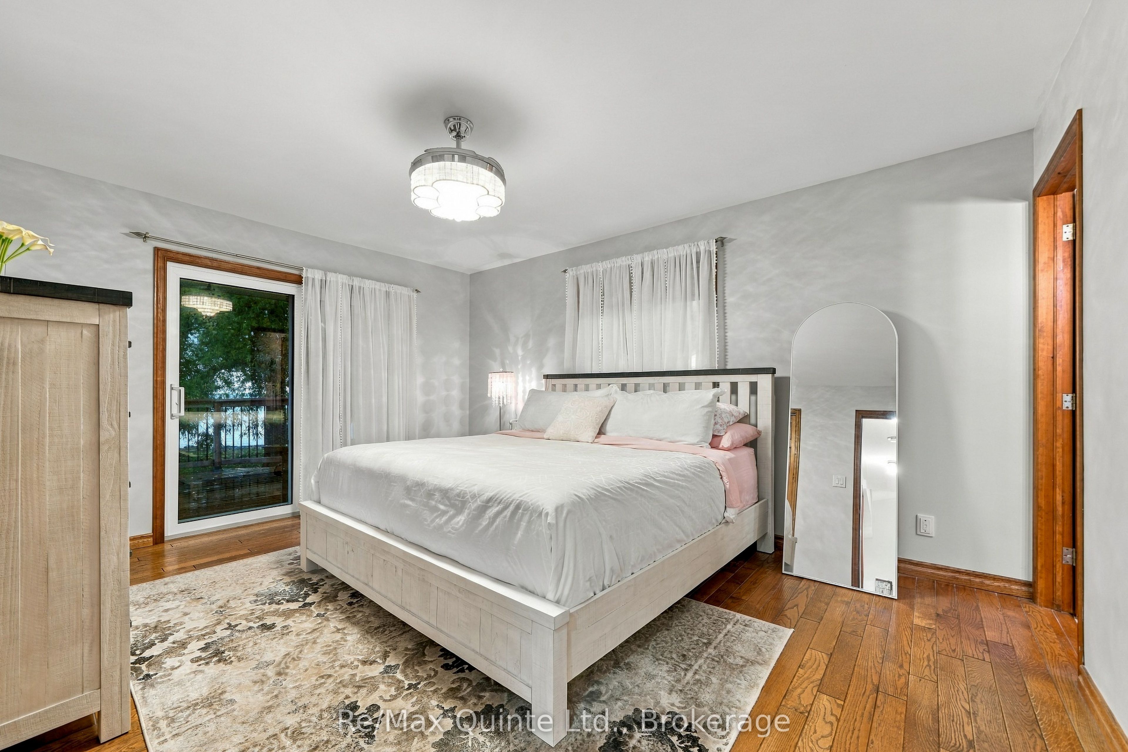 40 Wallbridge Circle Property Photo 22
