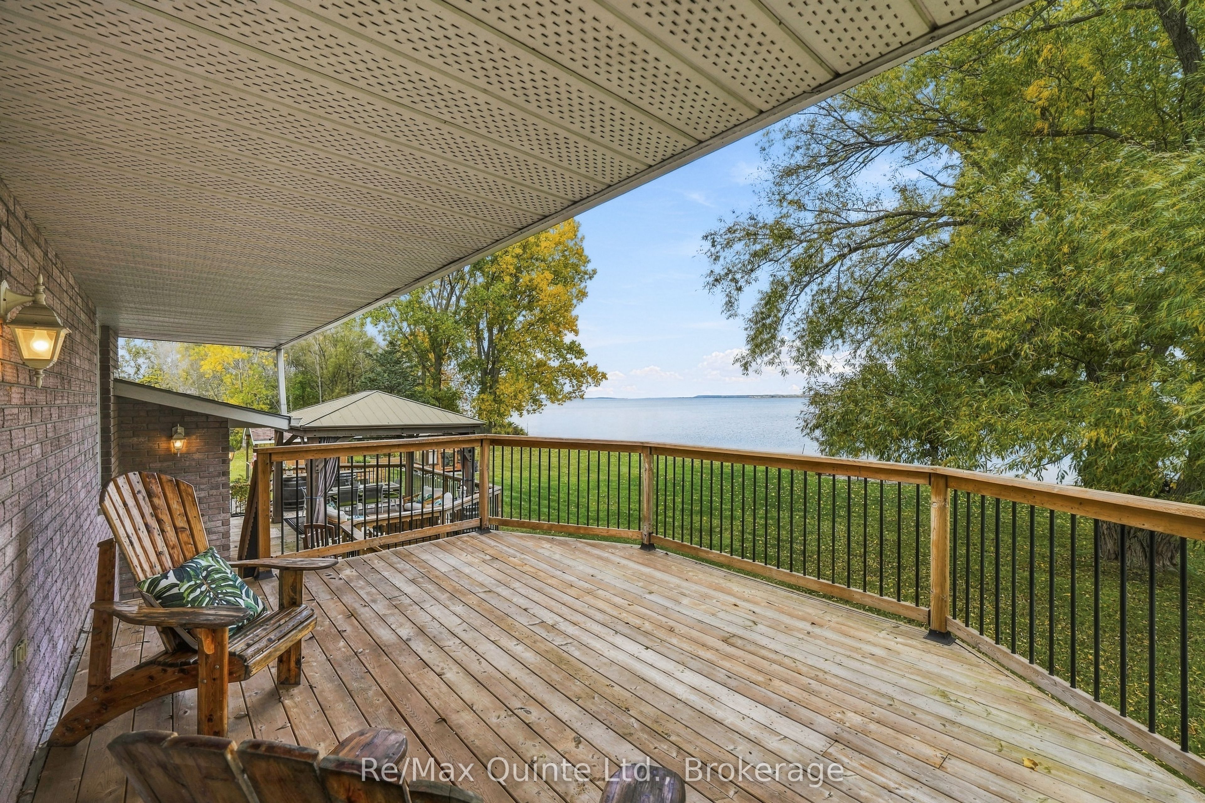40 Wallbridge Circle Property Photo 37