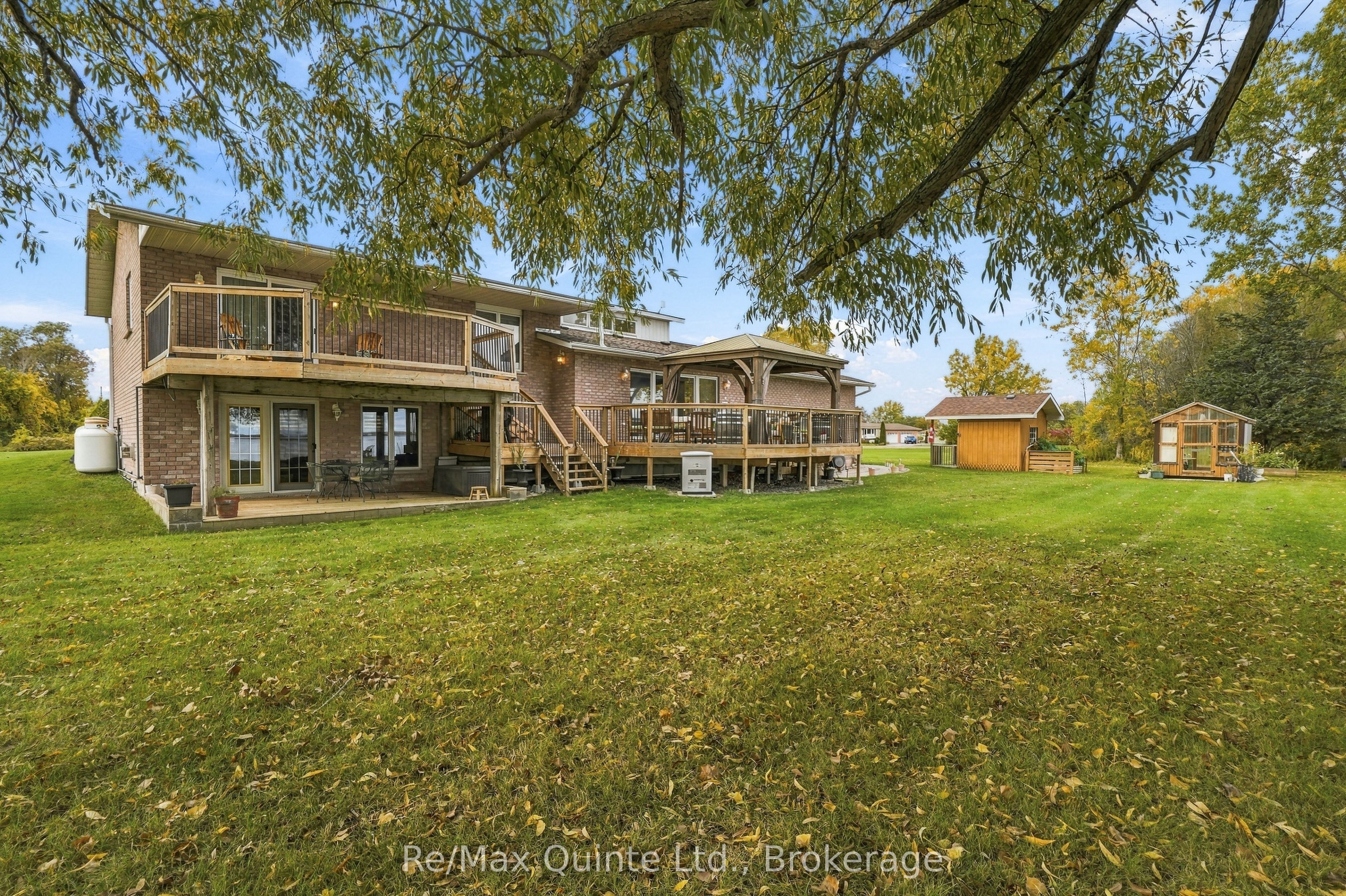 40 Wallbridge Circle Property Photo 41