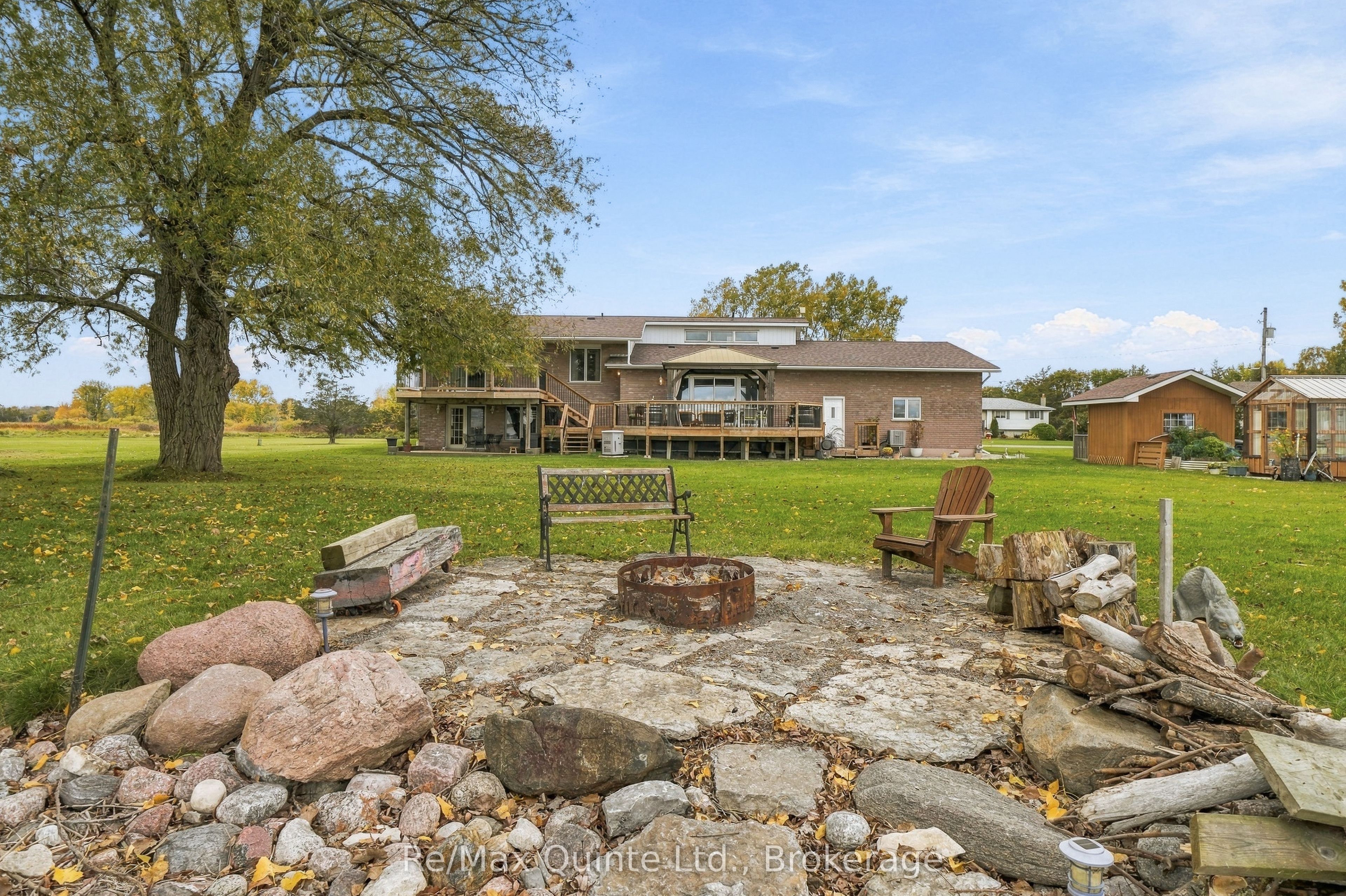 40 Wallbridge Circle Property Photo 43