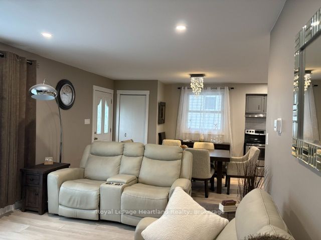153 Bayfield Road Property Photo 6