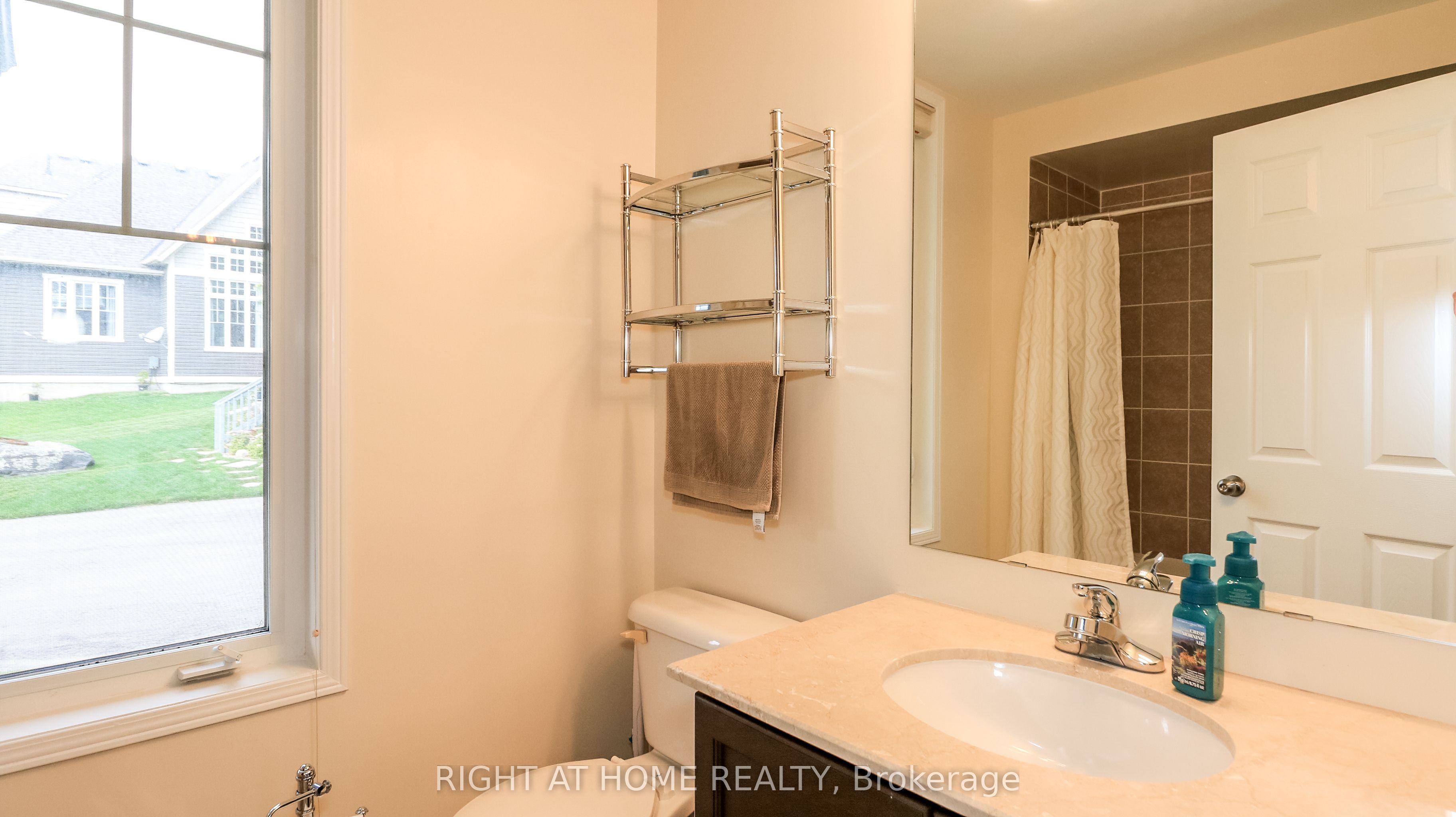 33 Marina Village Drive Property Photo 17