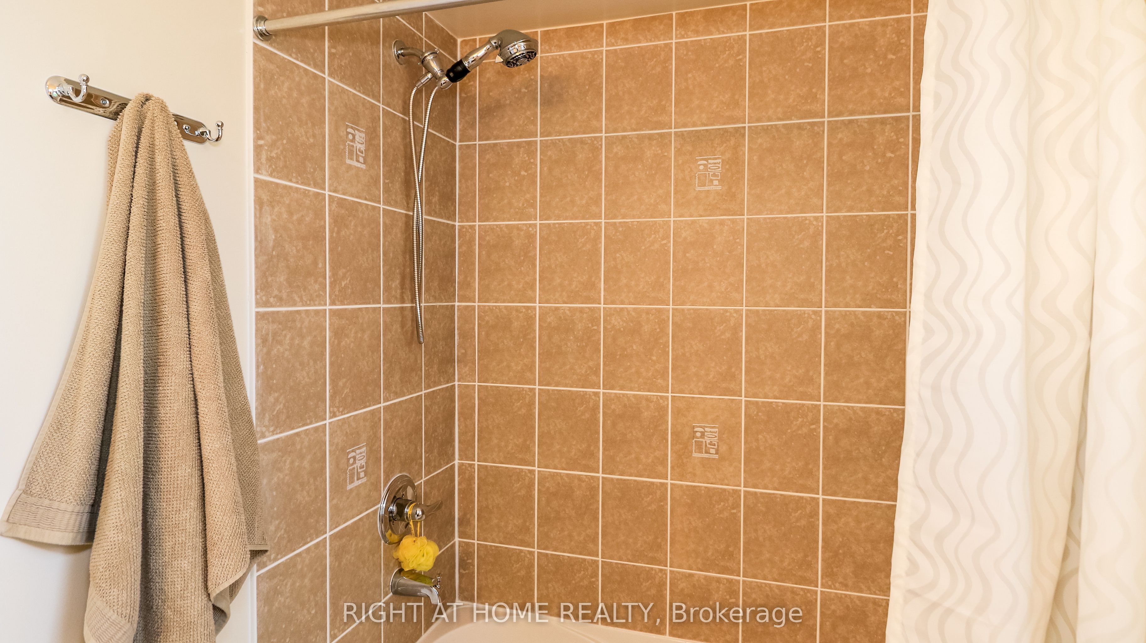 33 Marina Village Drive Property Photo 18