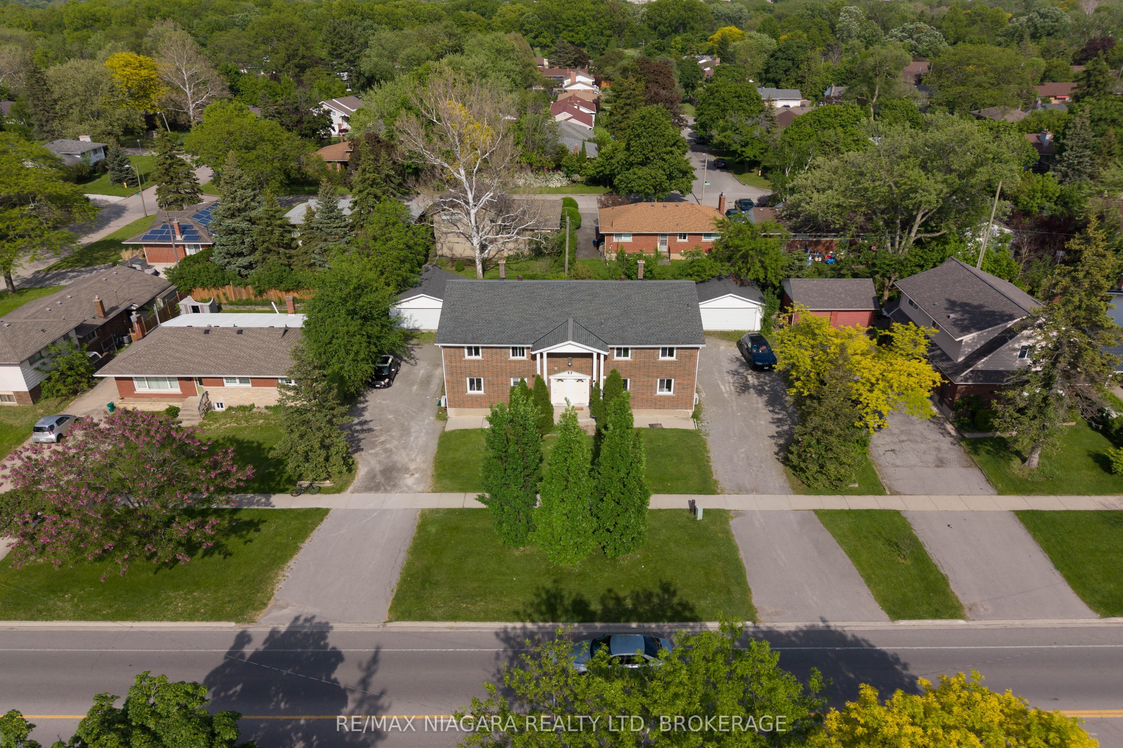 293-295 Glenridge Avenue Property Photo 3