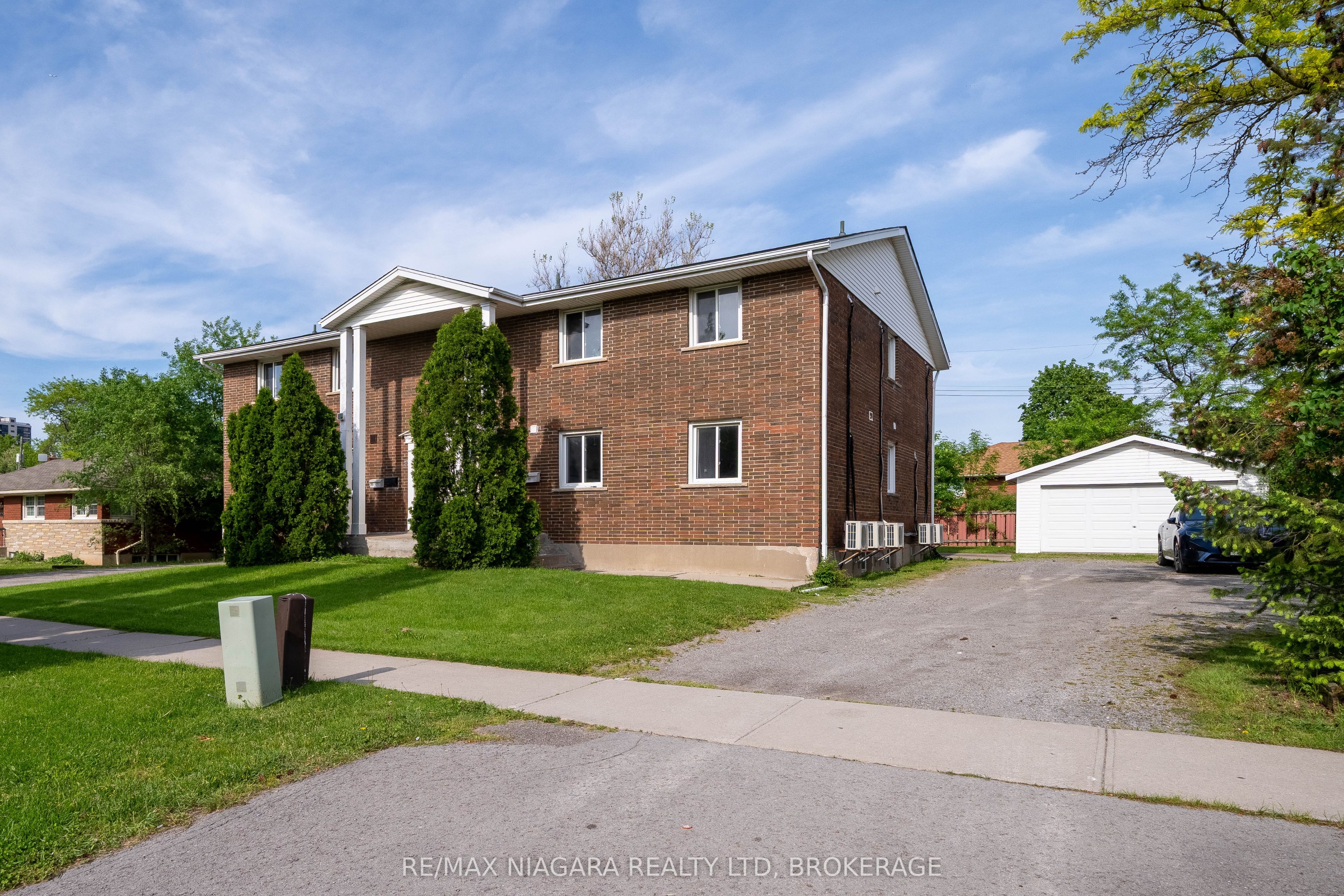 293-295 Glenridge Avenue Property Photo 4
