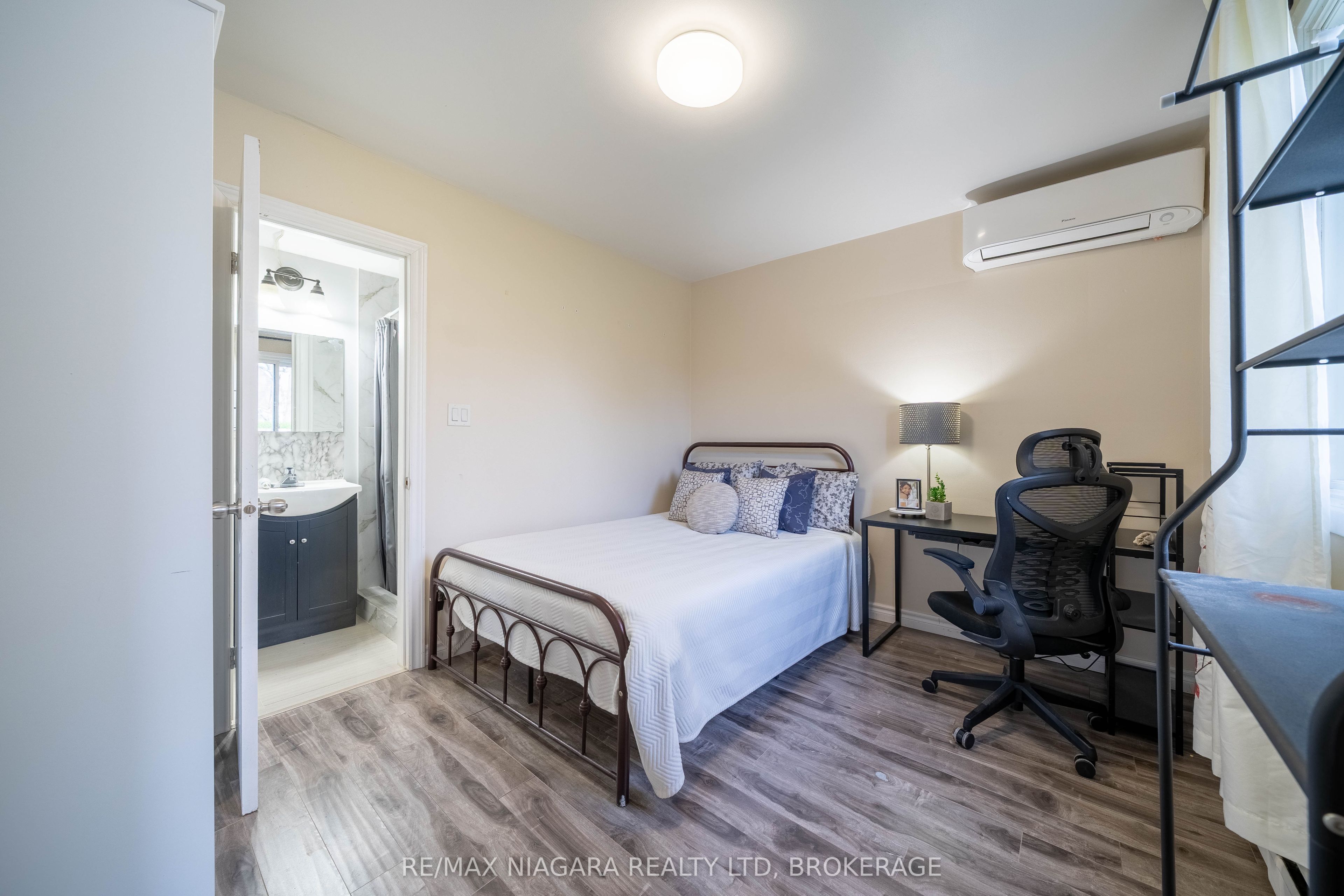 293-295 Glenridge Avenue Property Photo 22