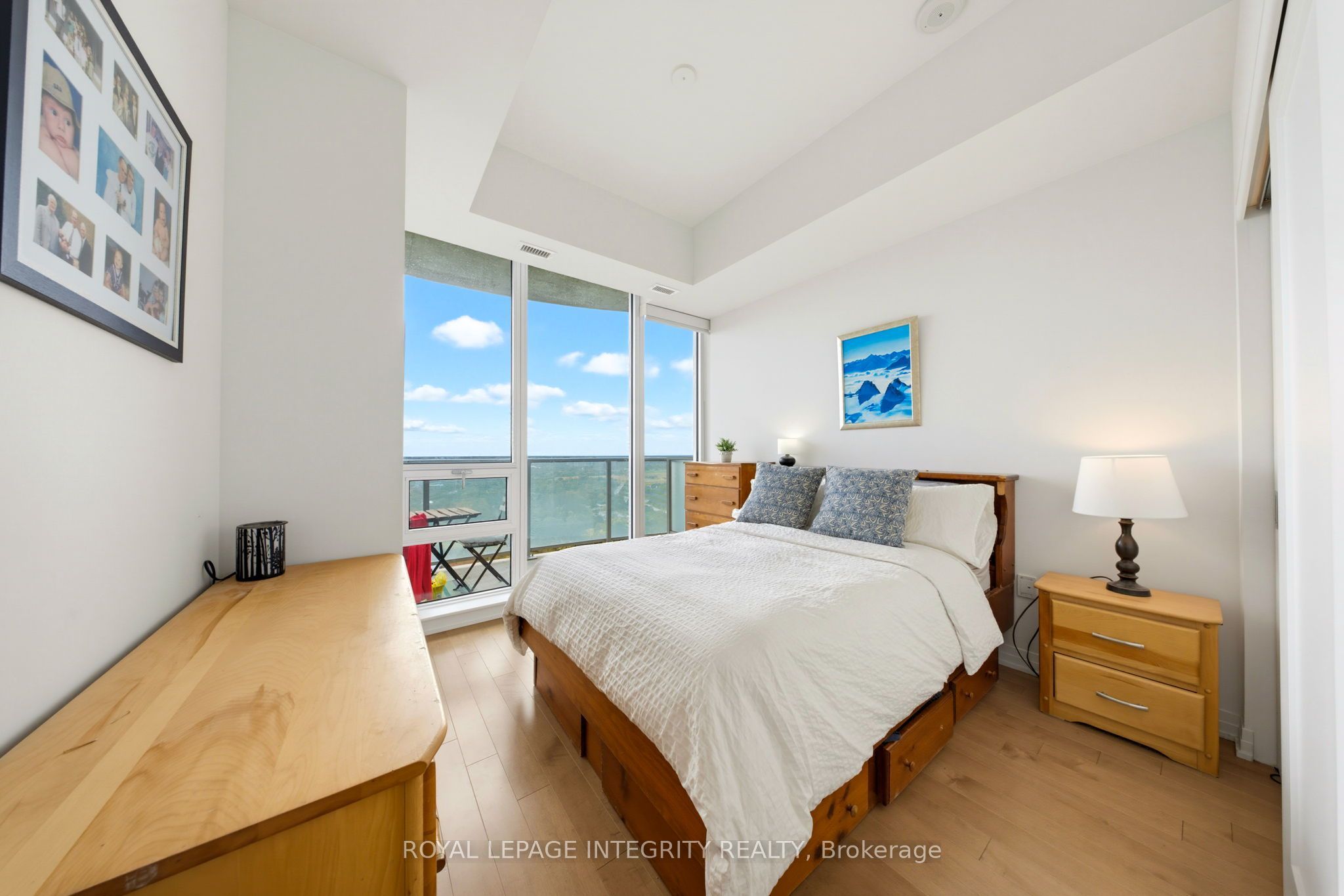 805 Carling Avenue 4005 Property Photo 17