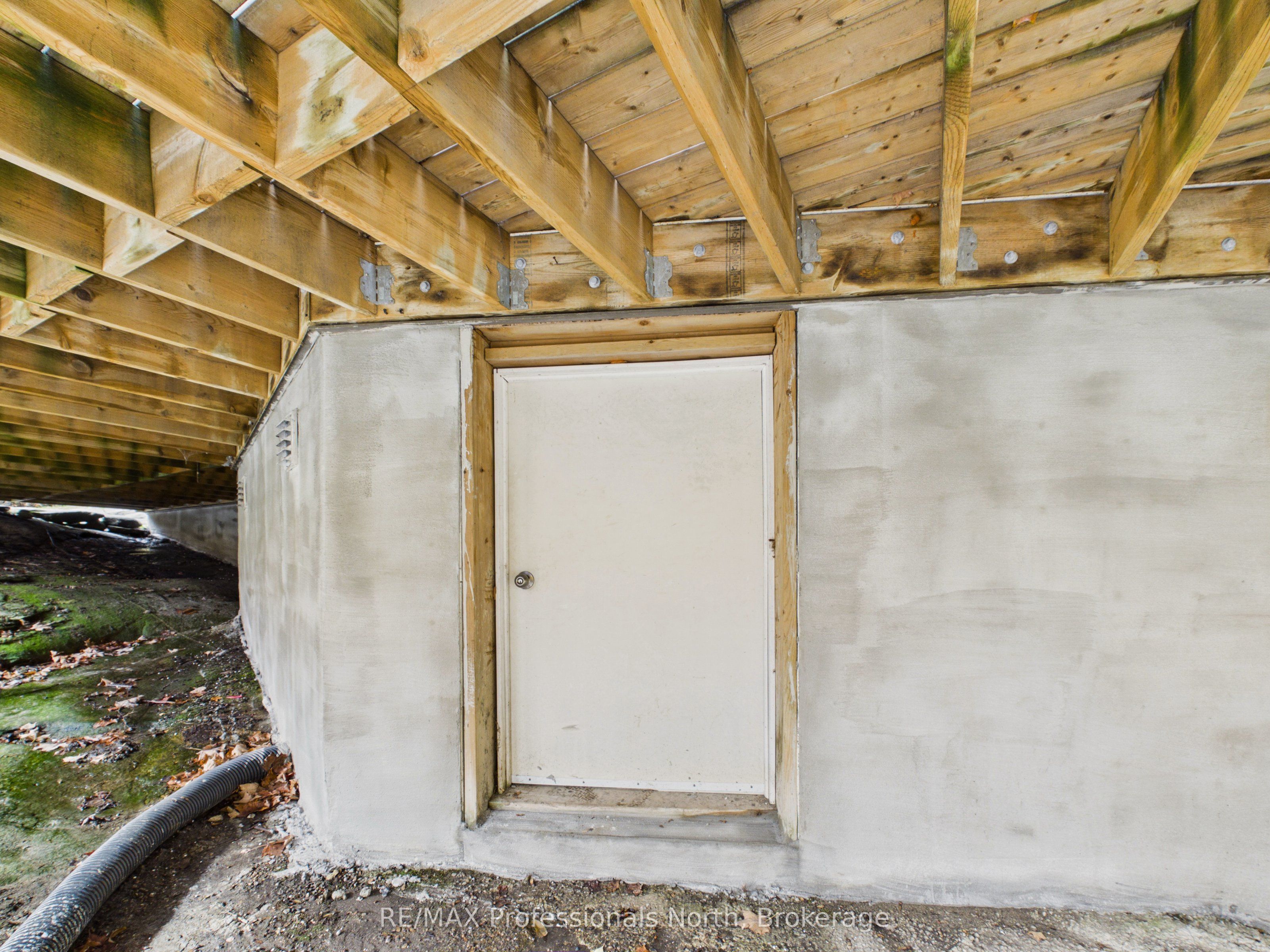 1266 North Shore Road Property Photo 37
