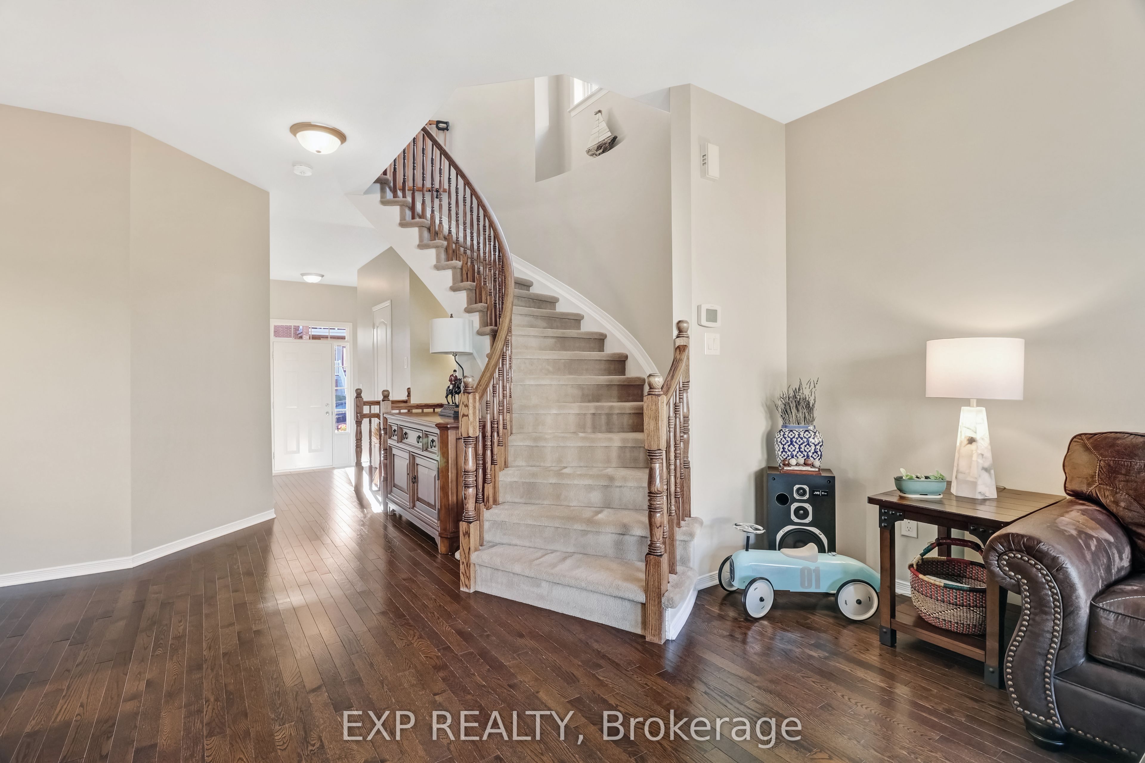 371 Royal Fern Way Property Photo 4