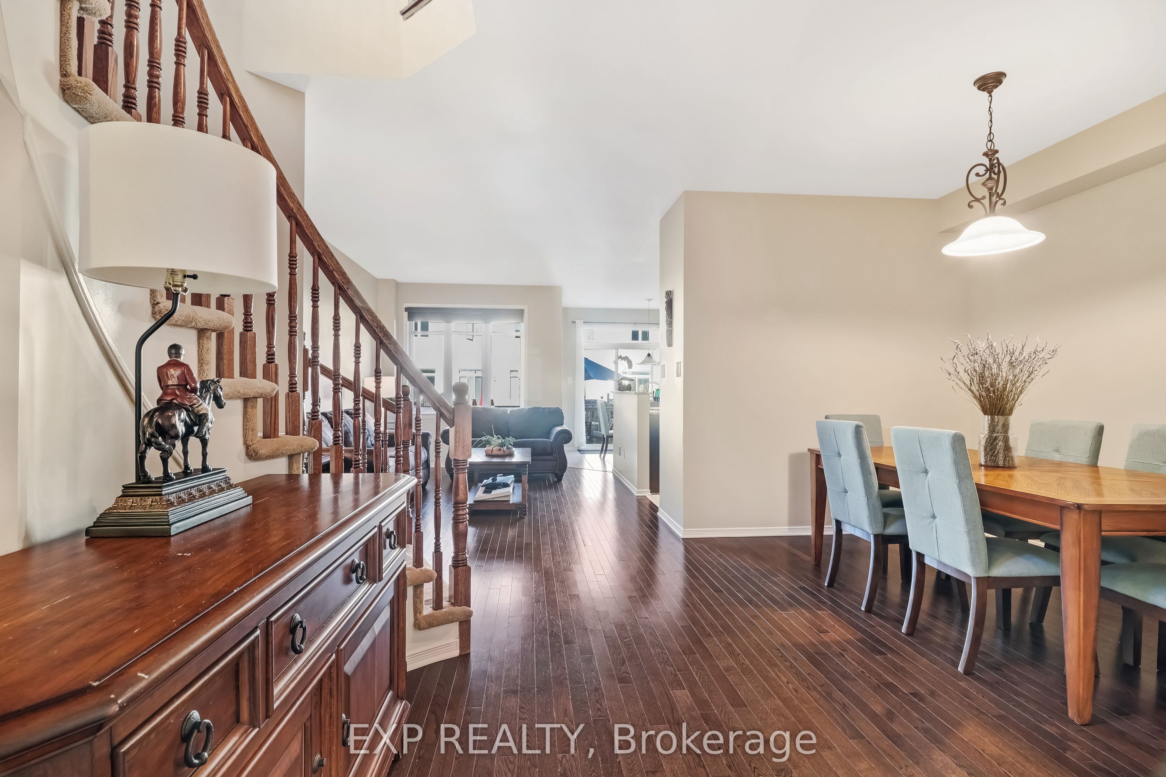 371 Royal Fern Way Property Photo 6