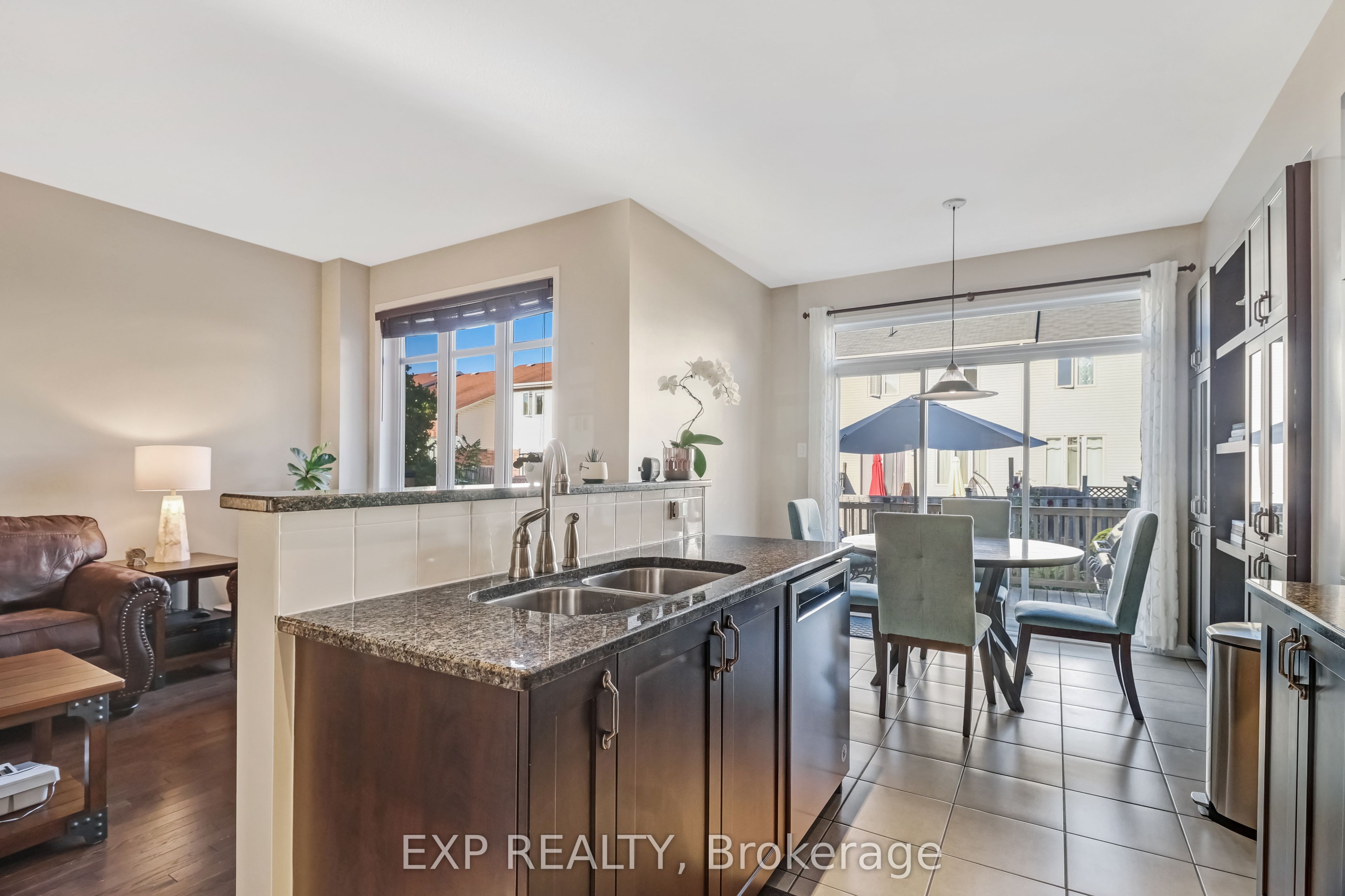371 Royal Fern Way Property Photo 11