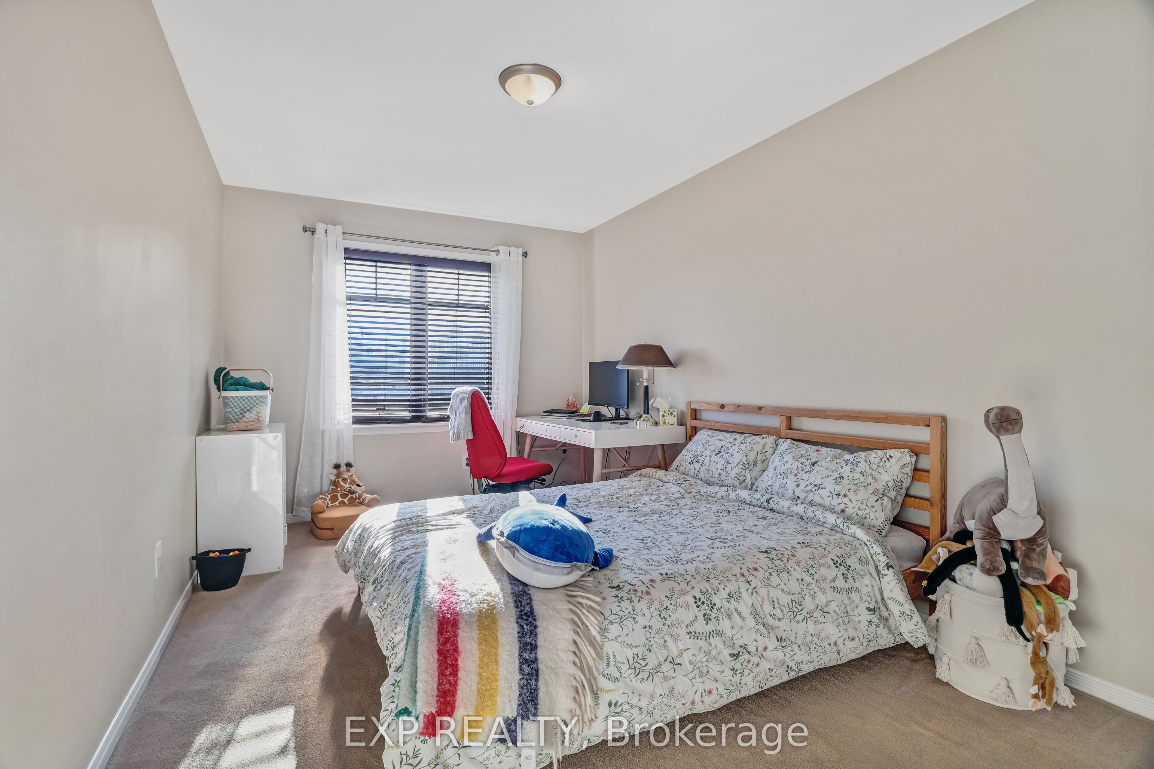 371 Royal Fern Way Property Photo 18