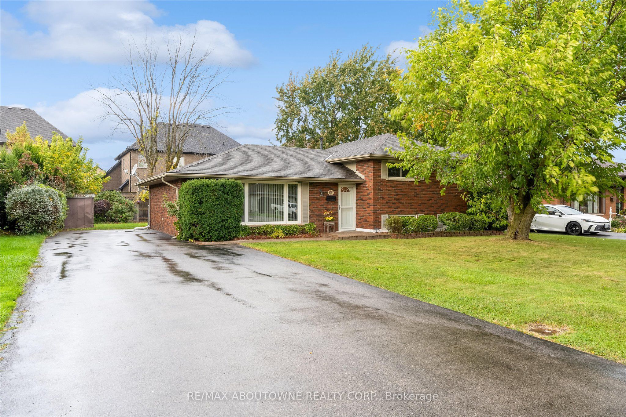7 Douglas Avenue