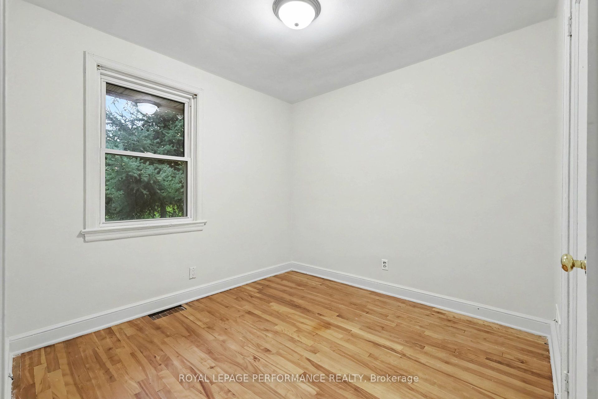 856 Iroquois Road Property Photo 10