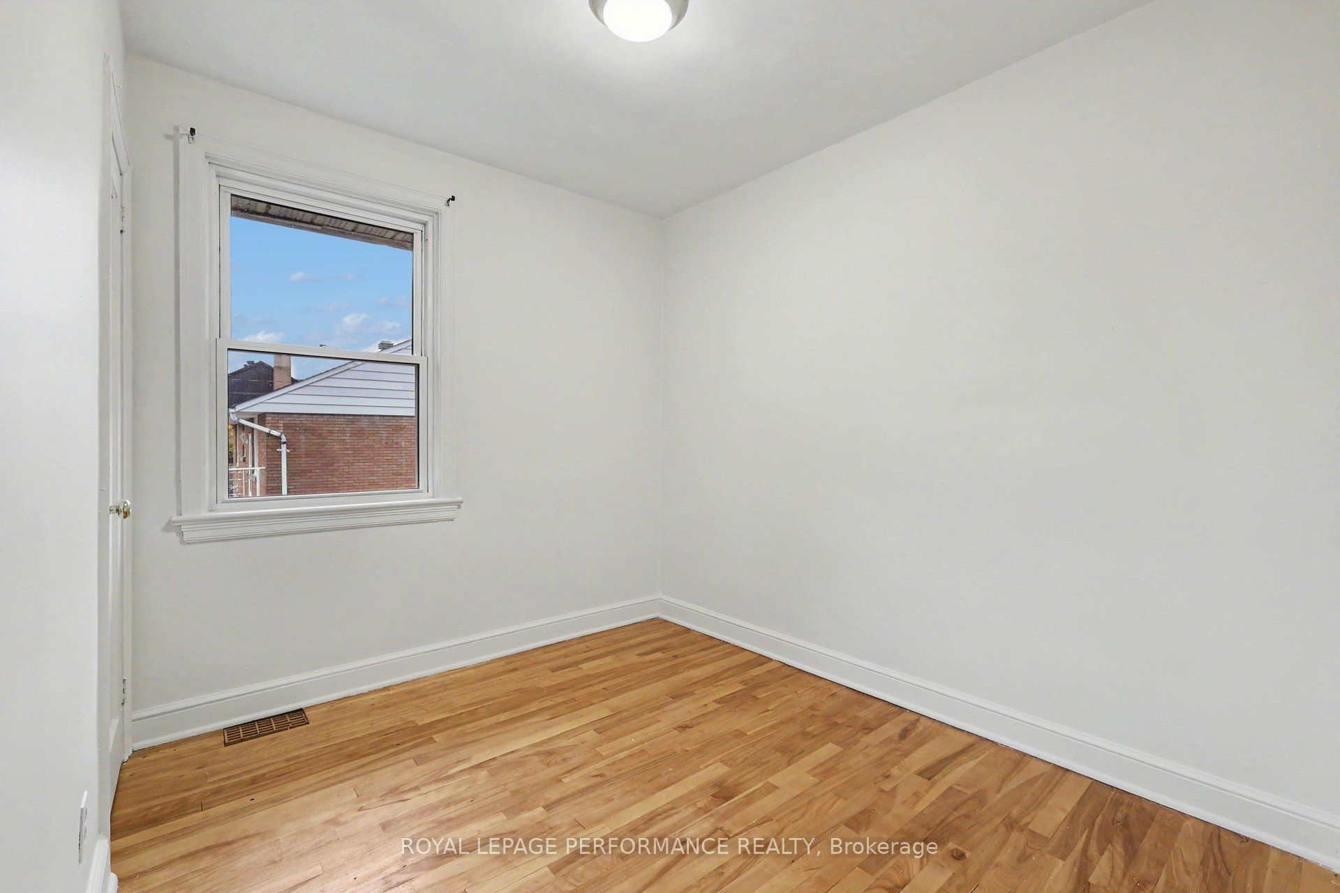 856 Iroquois Road Property Photo 12