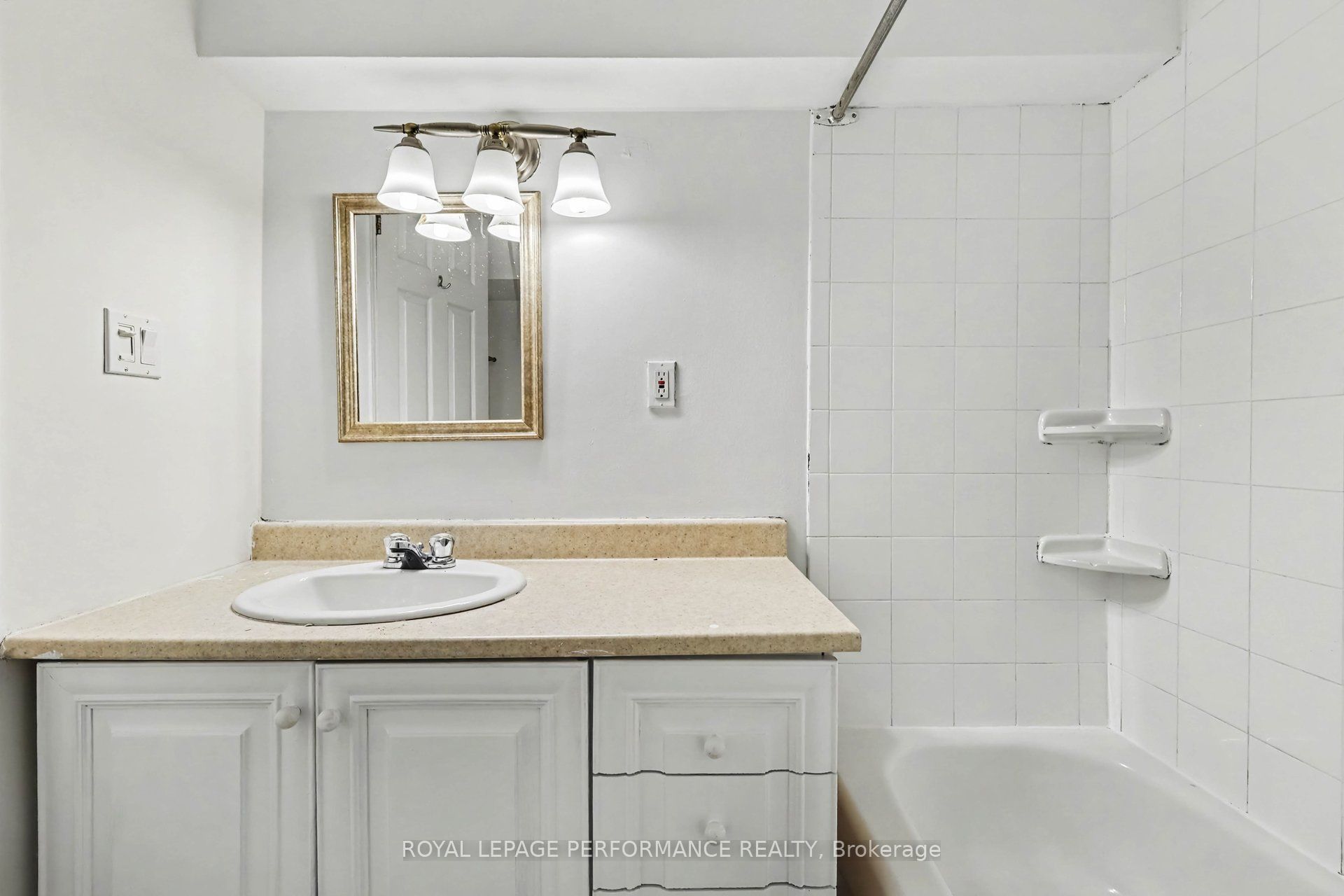 856 Iroquois Road Property Photo 19