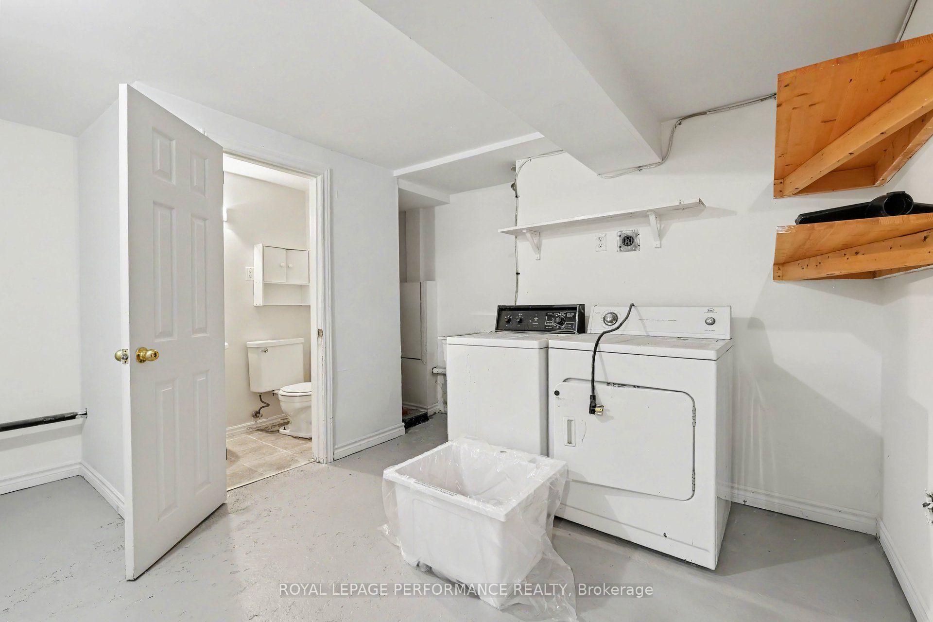 856 Iroquois Road Property Photo 22