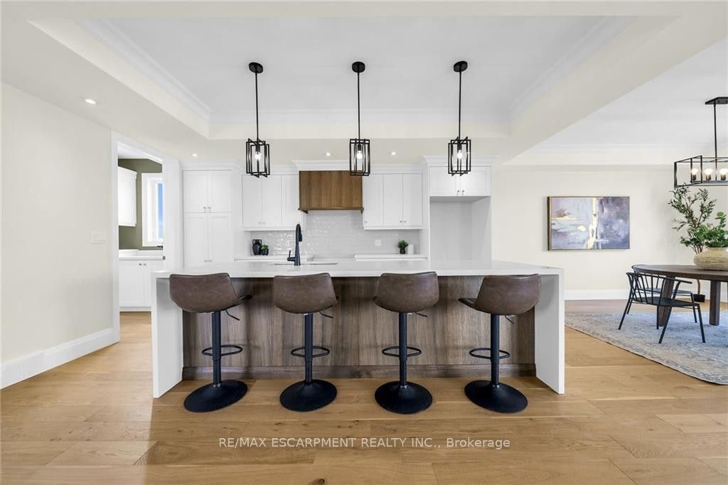 92 Craddock Boulevard Property Photo 14
