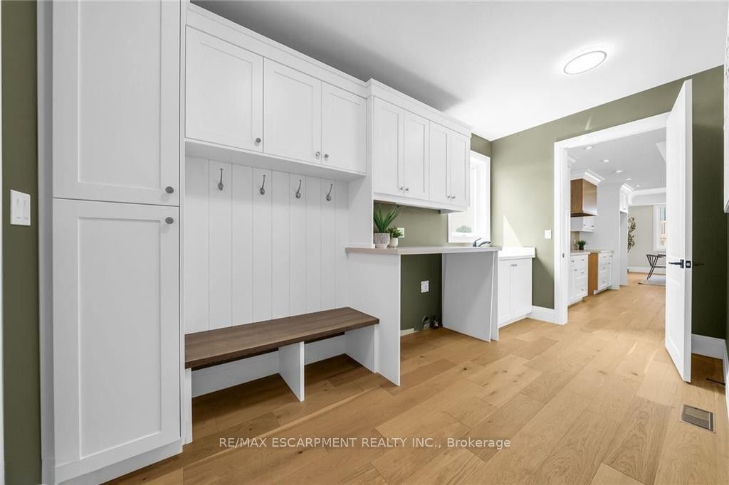 92 Craddock Boulevard Property Photo 24