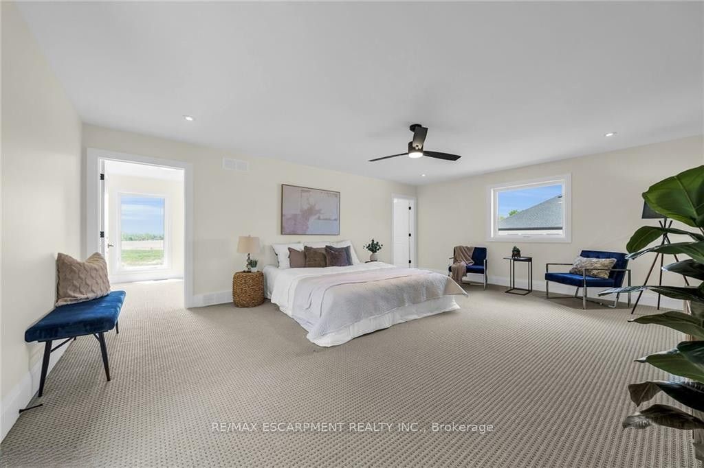 92 Craddock Boulevard Property Photo 29