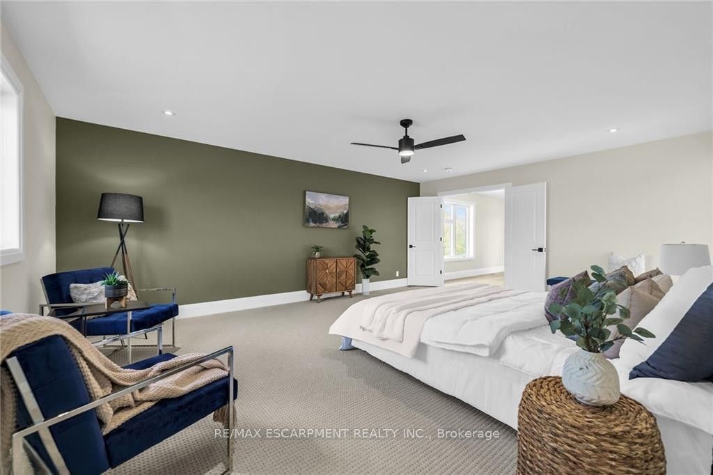 92 Craddock Boulevard Property Photo 32