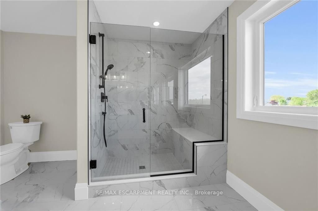 92 Craddock Boulevard Property Photo 39