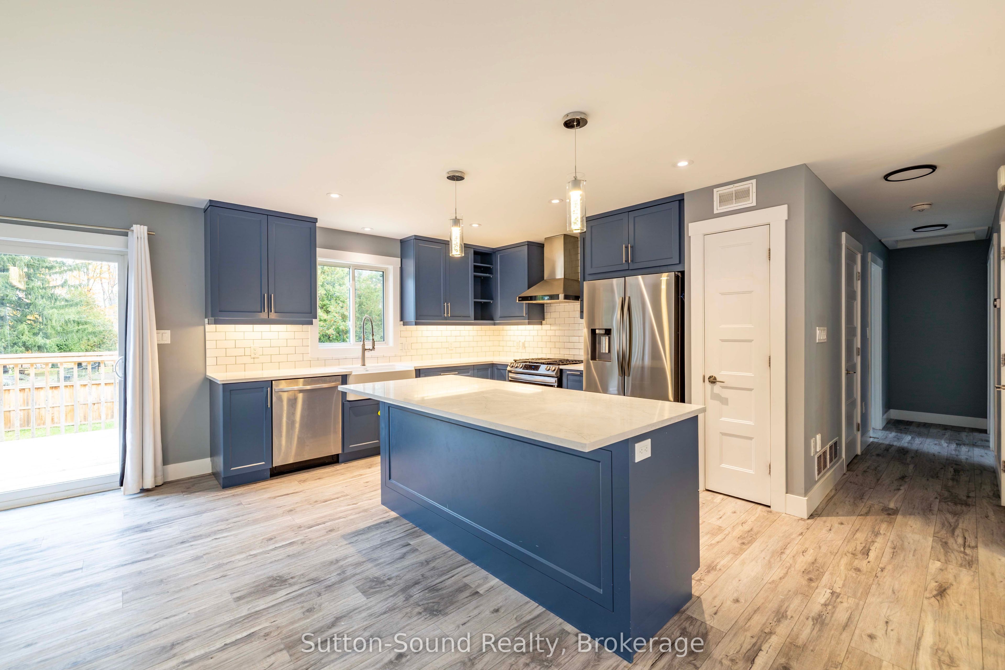 562 24th Street W Property Photo 7