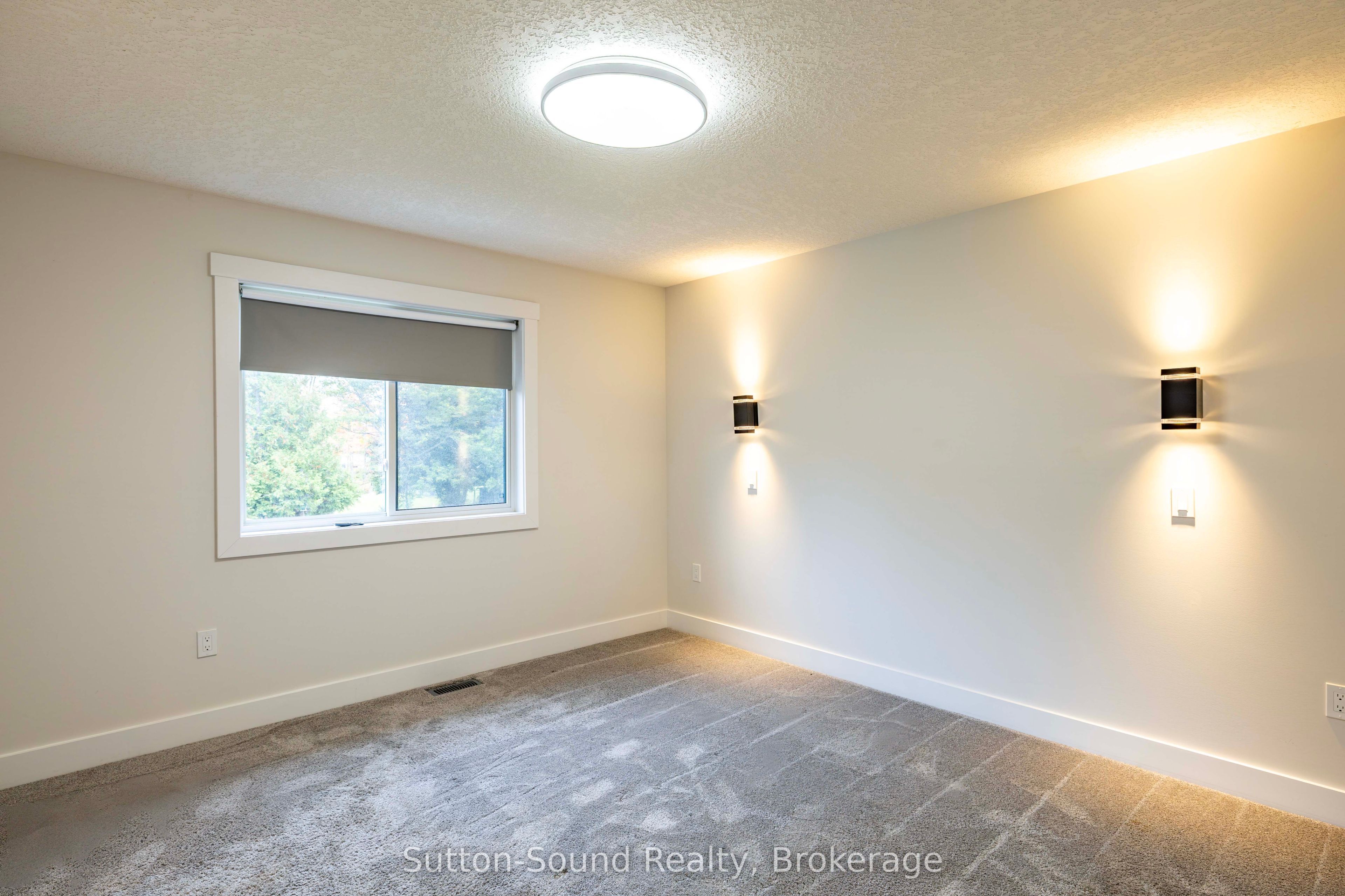 562 24th Street W Property Photo 11