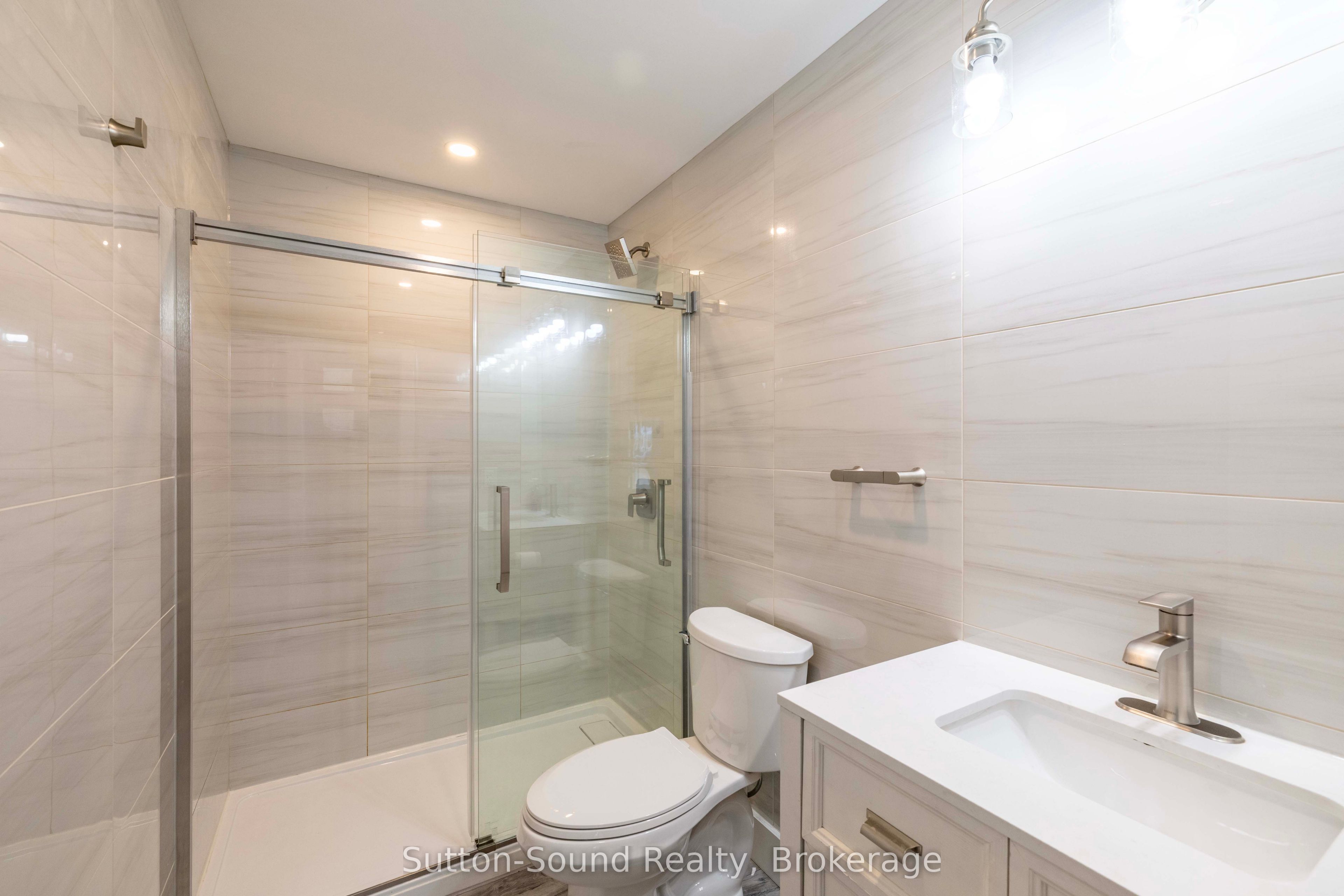 562 24th Street W Property Photo 27