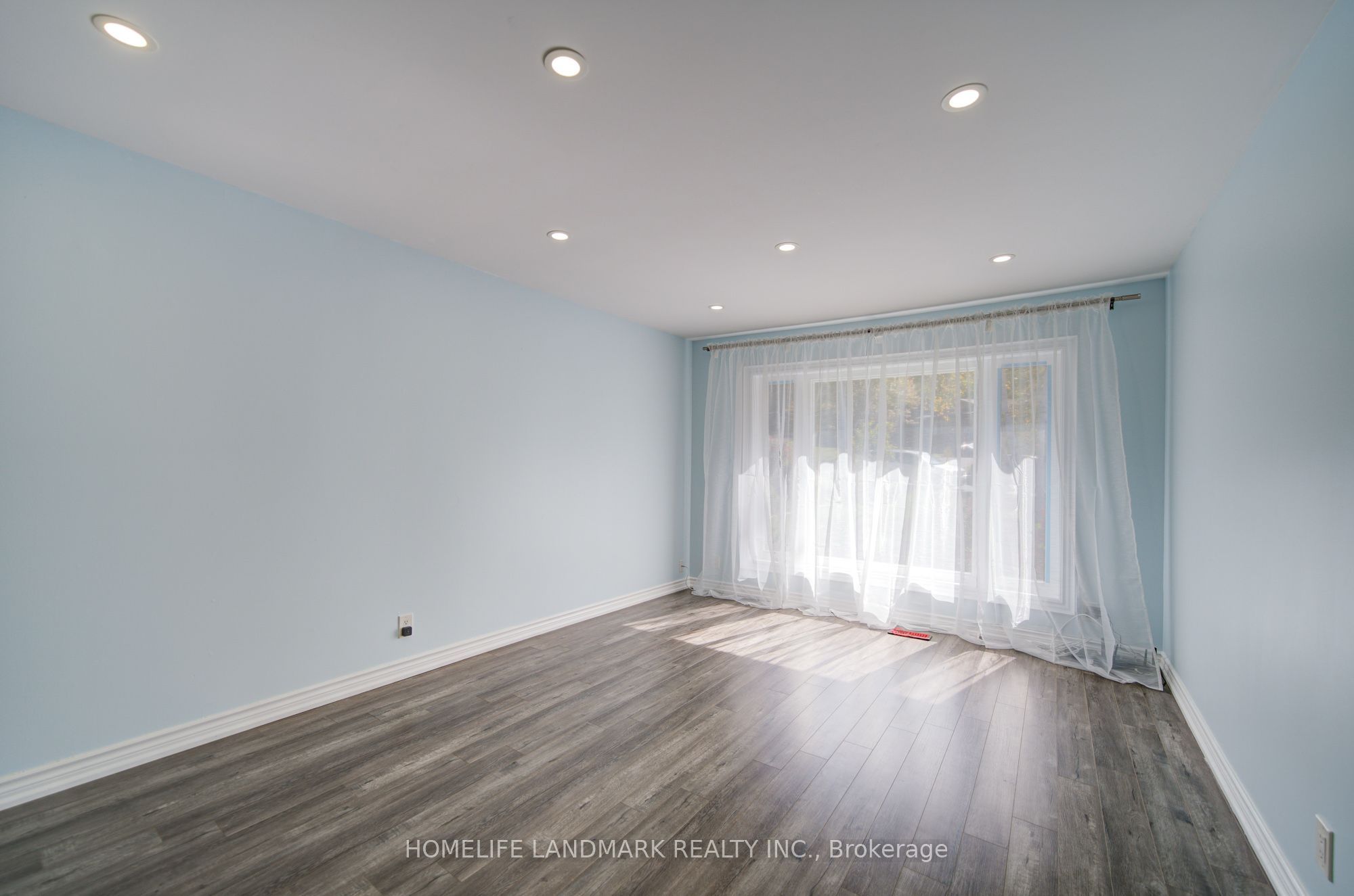 19 Southdale Drive Property Photo 7