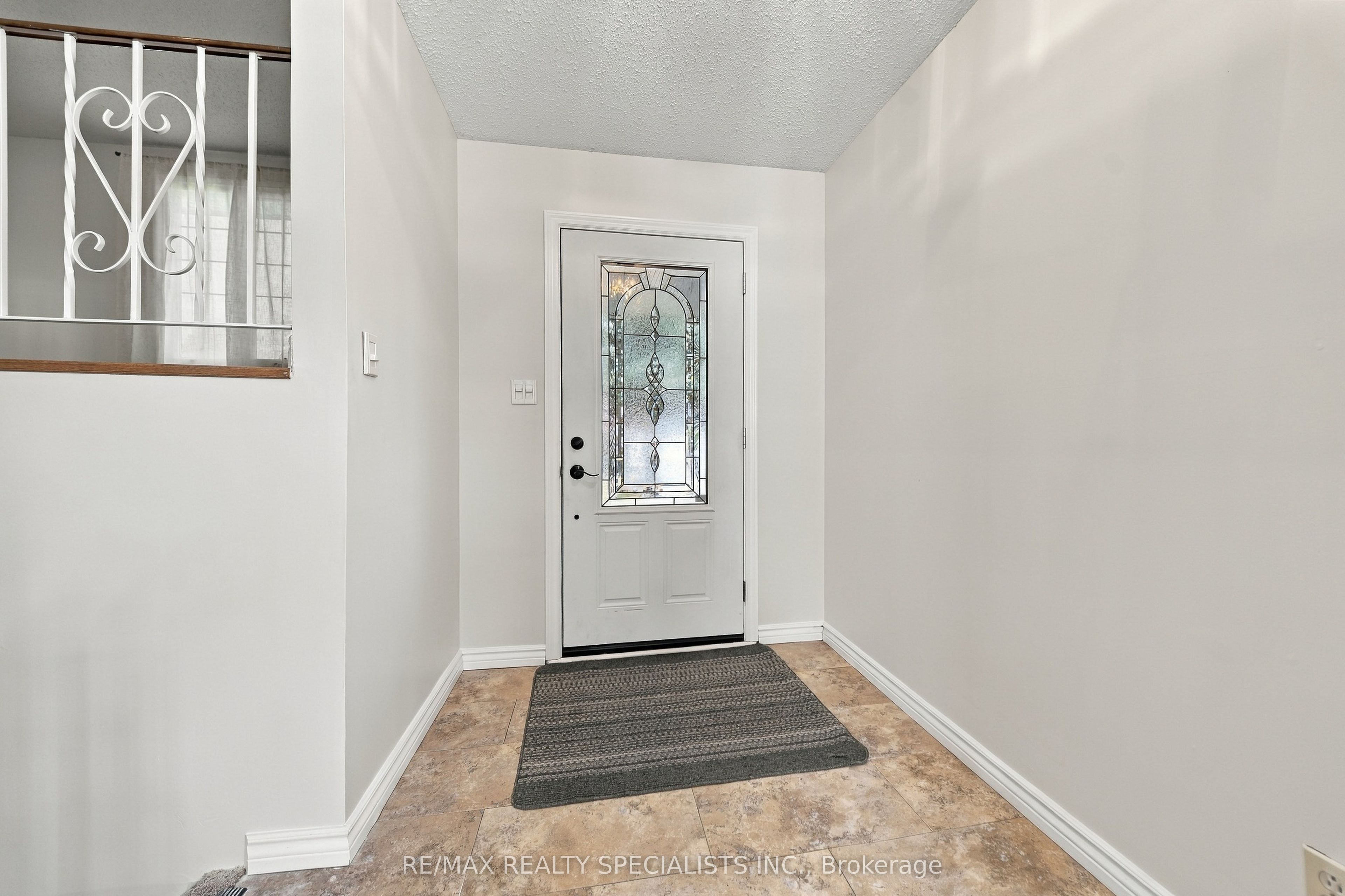 5 Van Alstine Drive Property Photo 5
