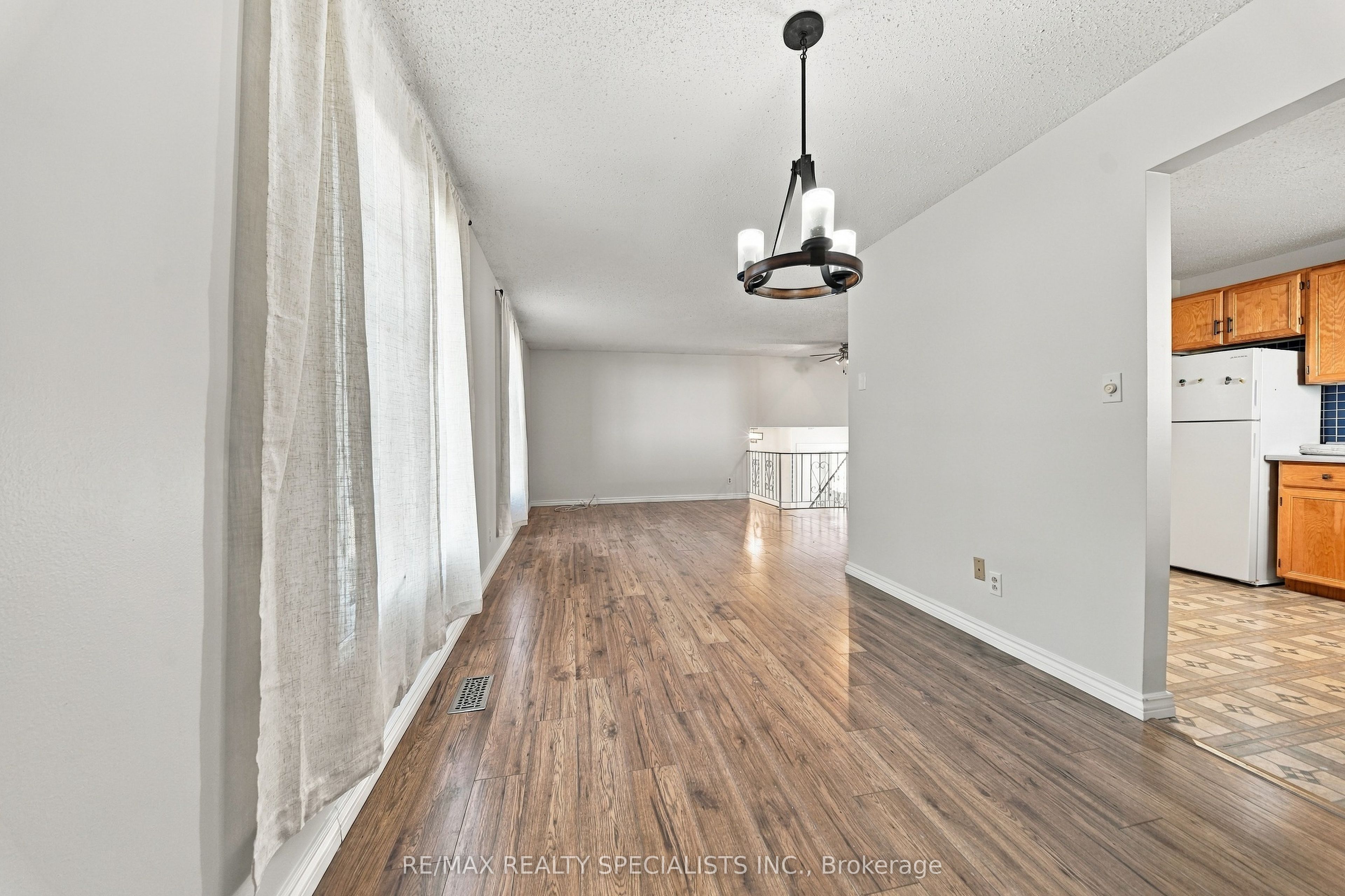 5 Van Alstine Drive Property Photo 12