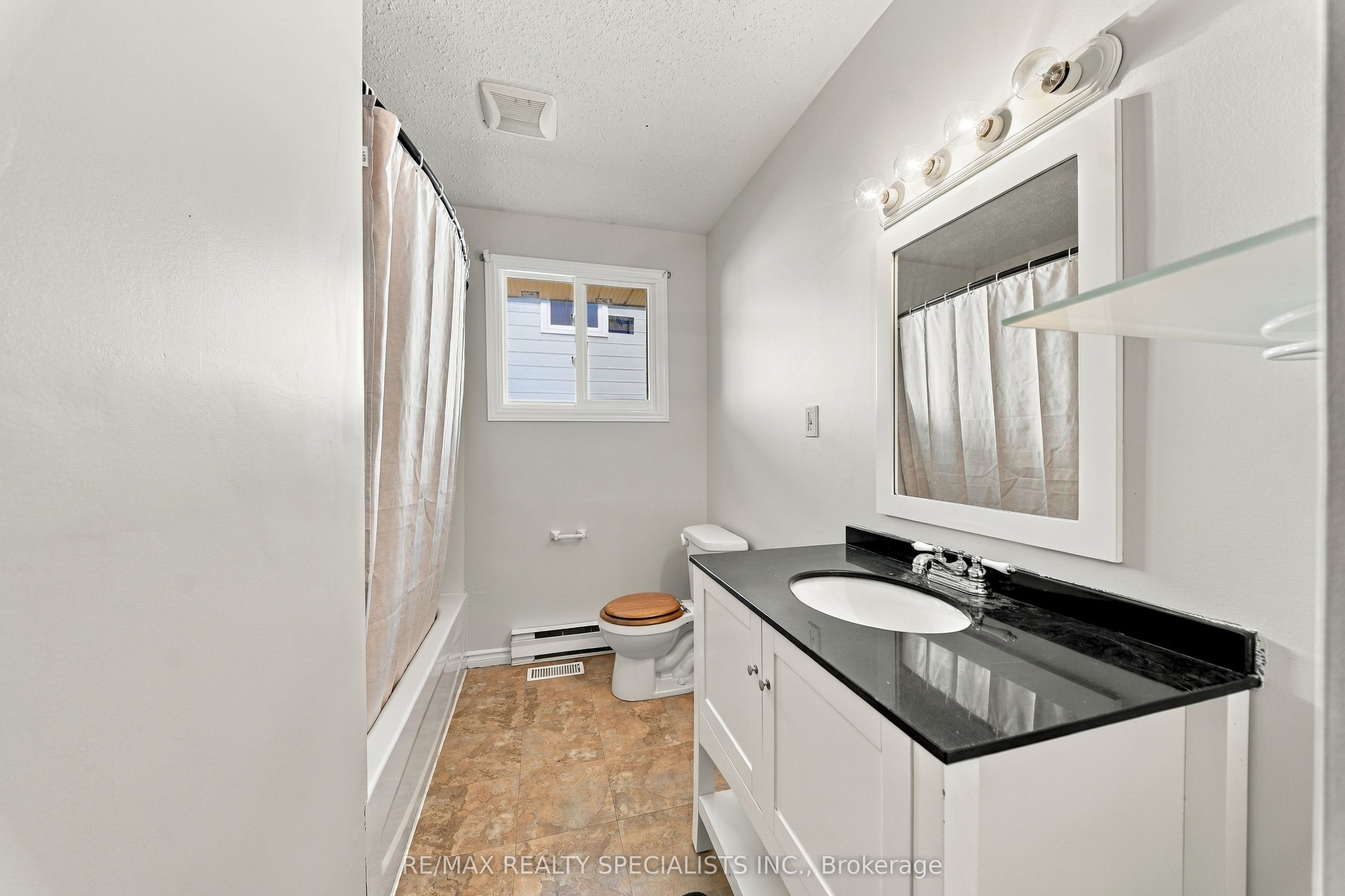5 Van Alstine Drive Property Photo 16